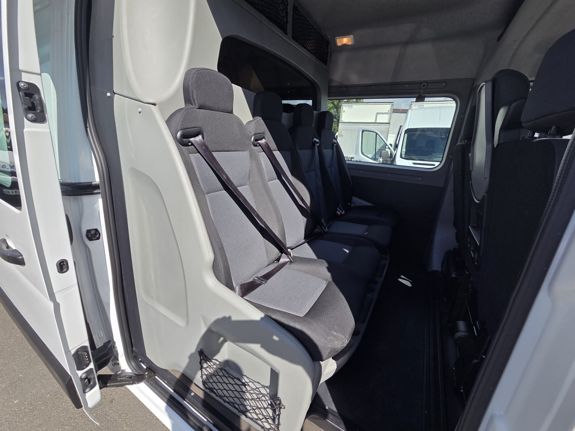 
								Nissan NV400 OPTIMA plein									