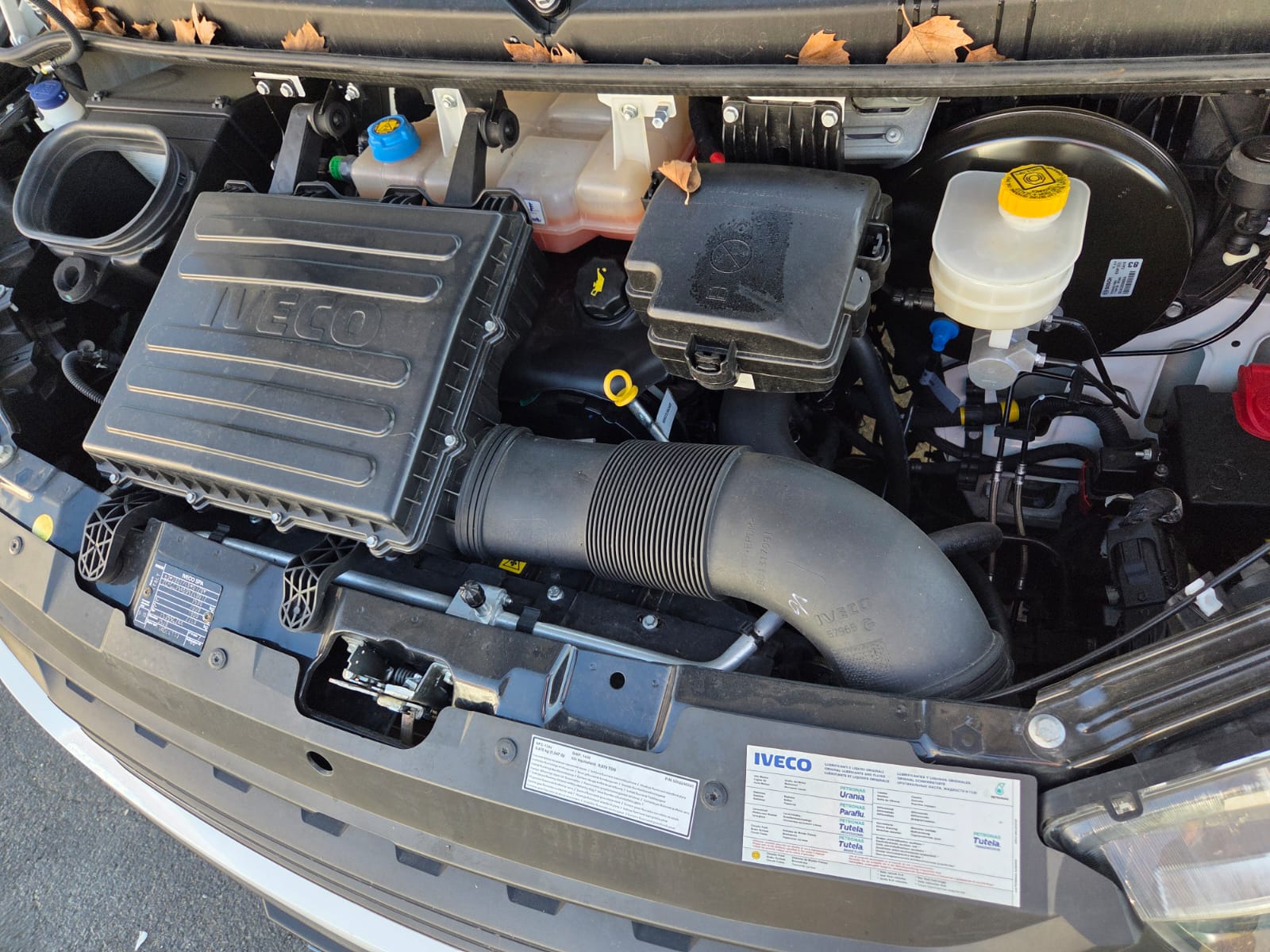 
								IVECO 35S14 2,3L plein									