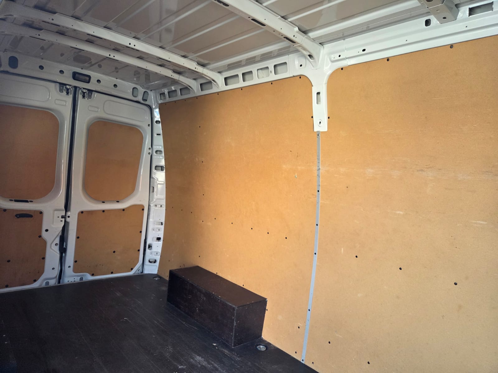 
								IVECO 35S14 2,3L plein									