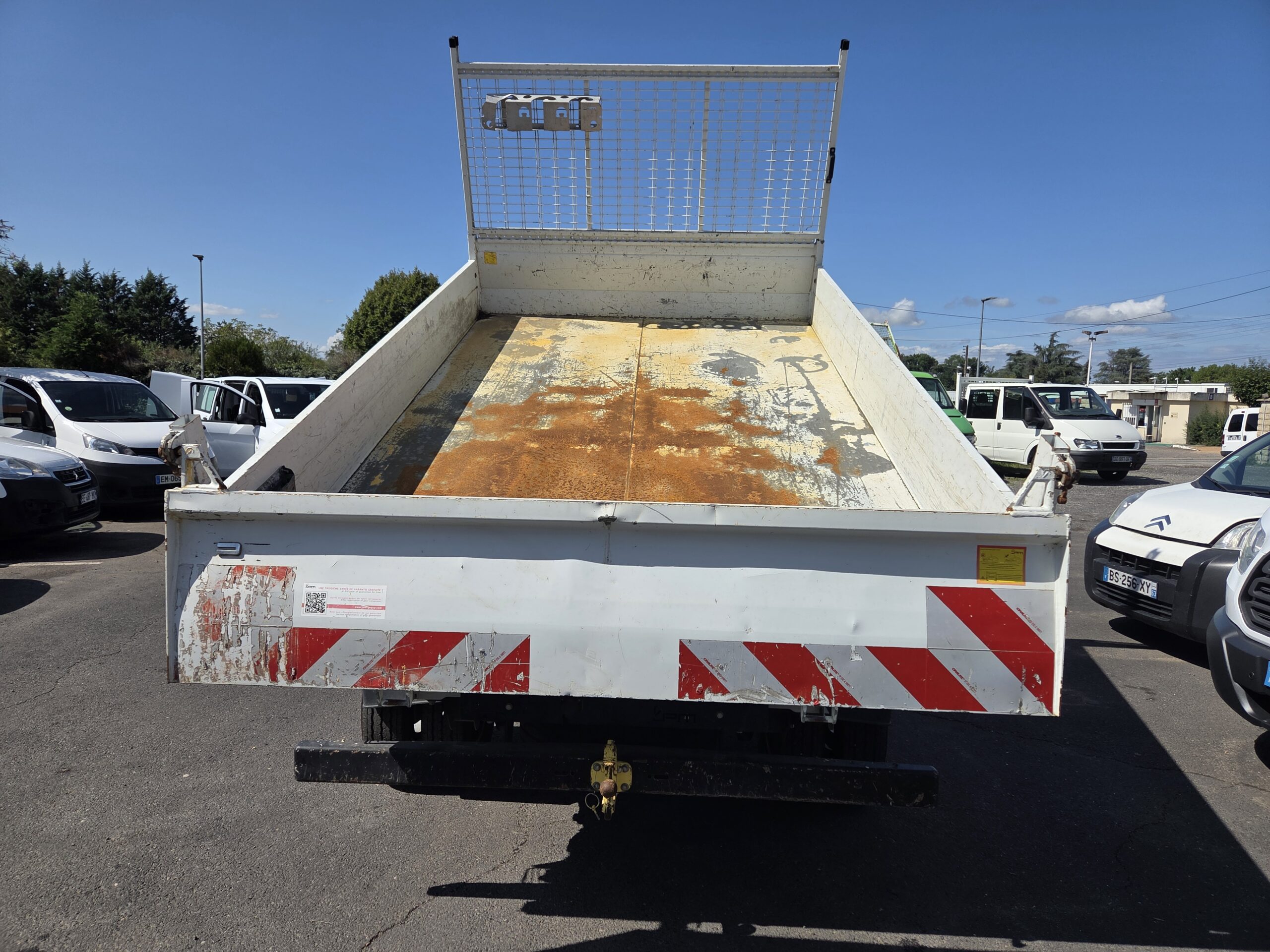 
								RENAULT MASTER BENNE 2.3L 130CV plein									