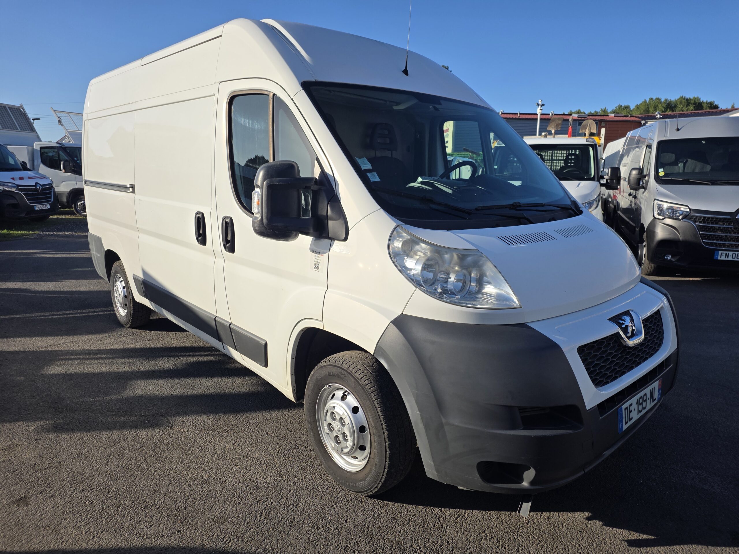 
								PEUGEOT BOXER 2.2 HDI 130CV L2H2 plein									
