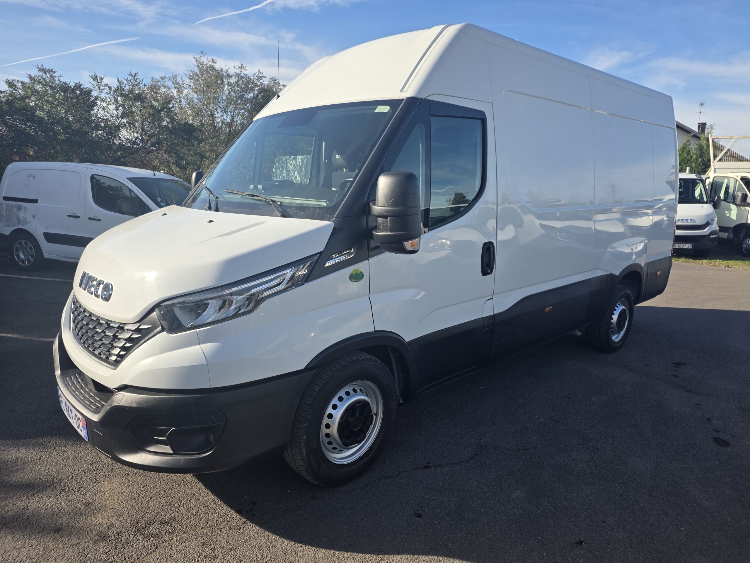 
								IVECO DAILY 35S16 FOURGON V12 boite AUTOMATIQUE plein									