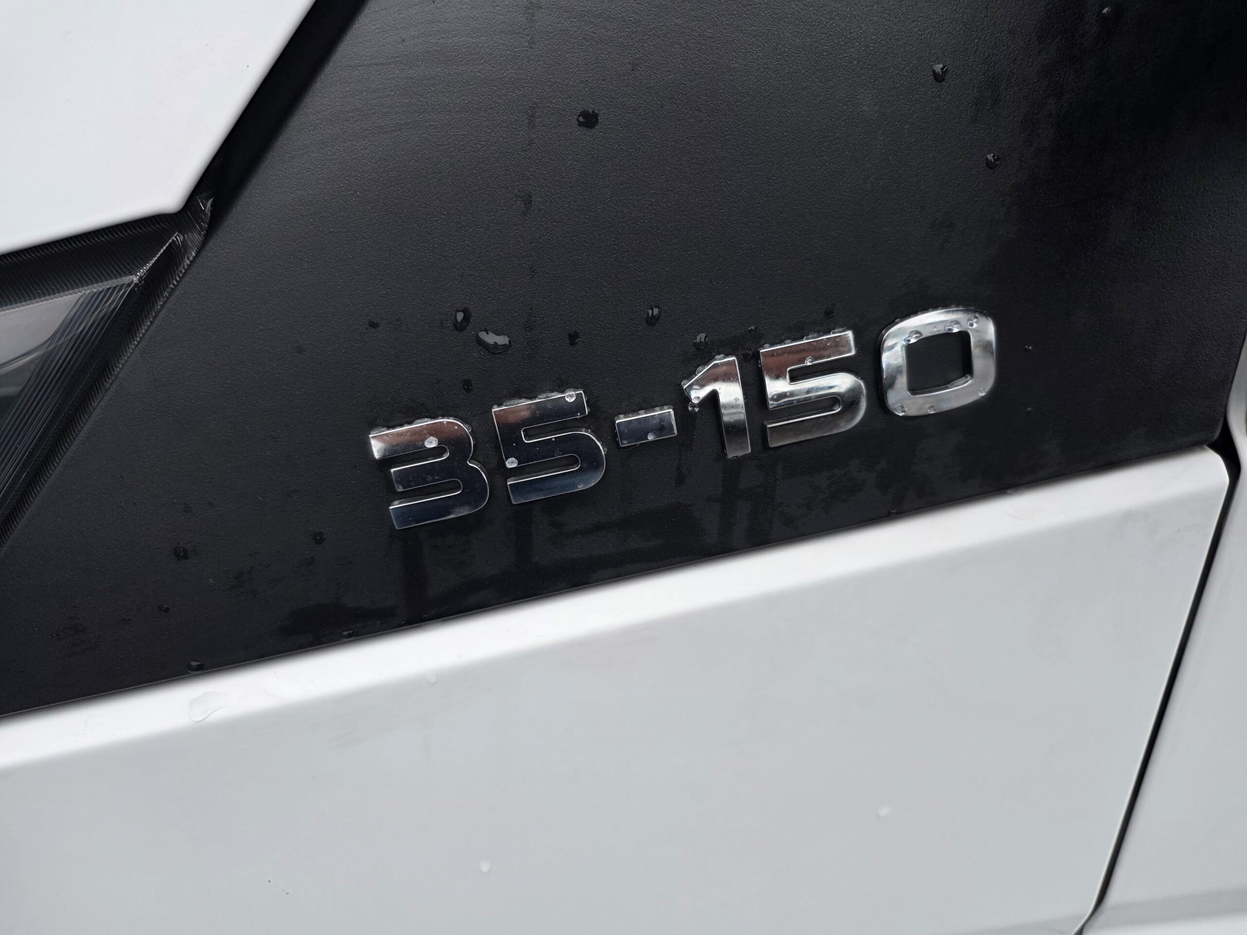 
								IVECO 35C15 3L CAISSE 20m3 150CV plein									