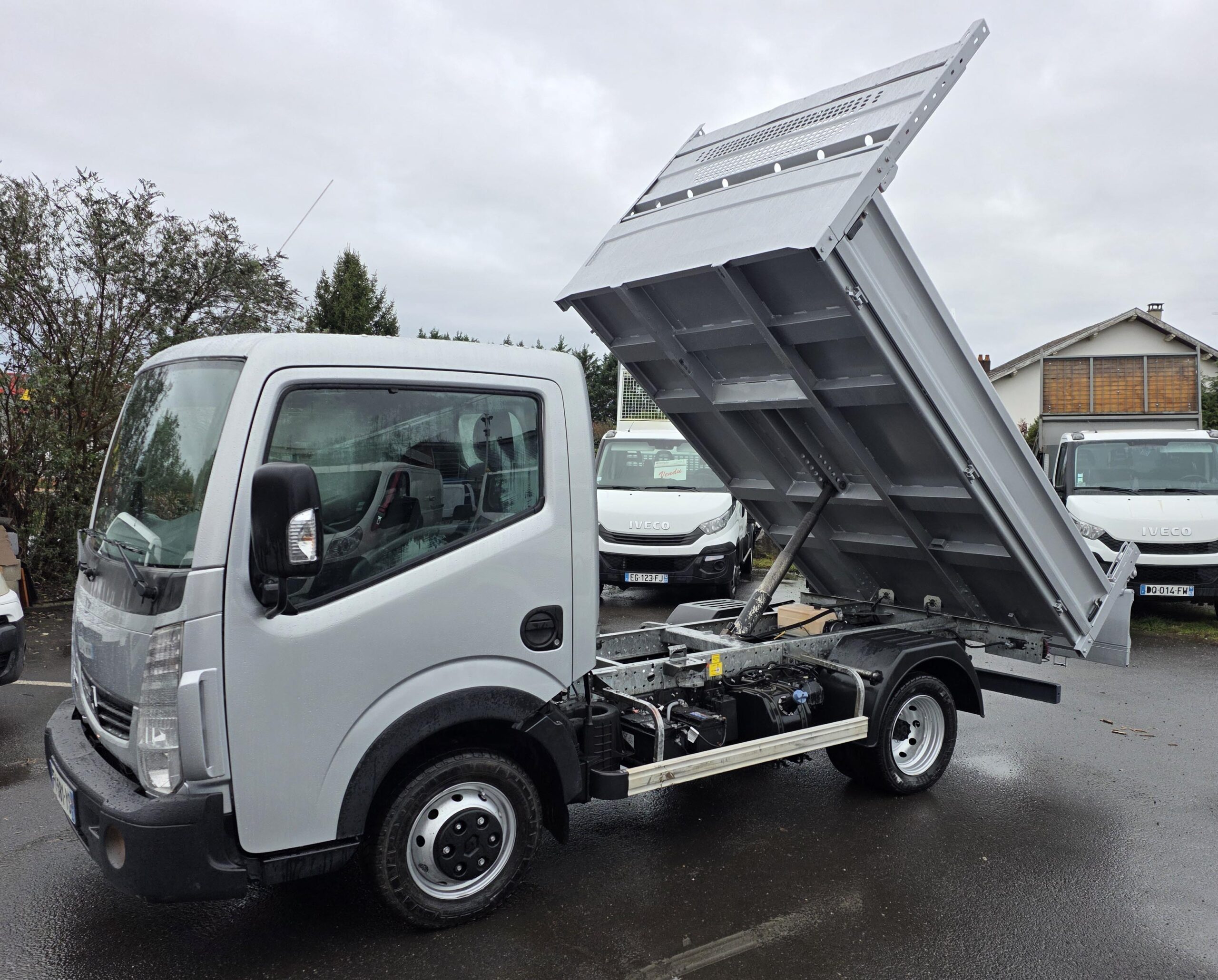 
								NISSAN MAXITY 3L 130CV 2021 130000KMS plein									