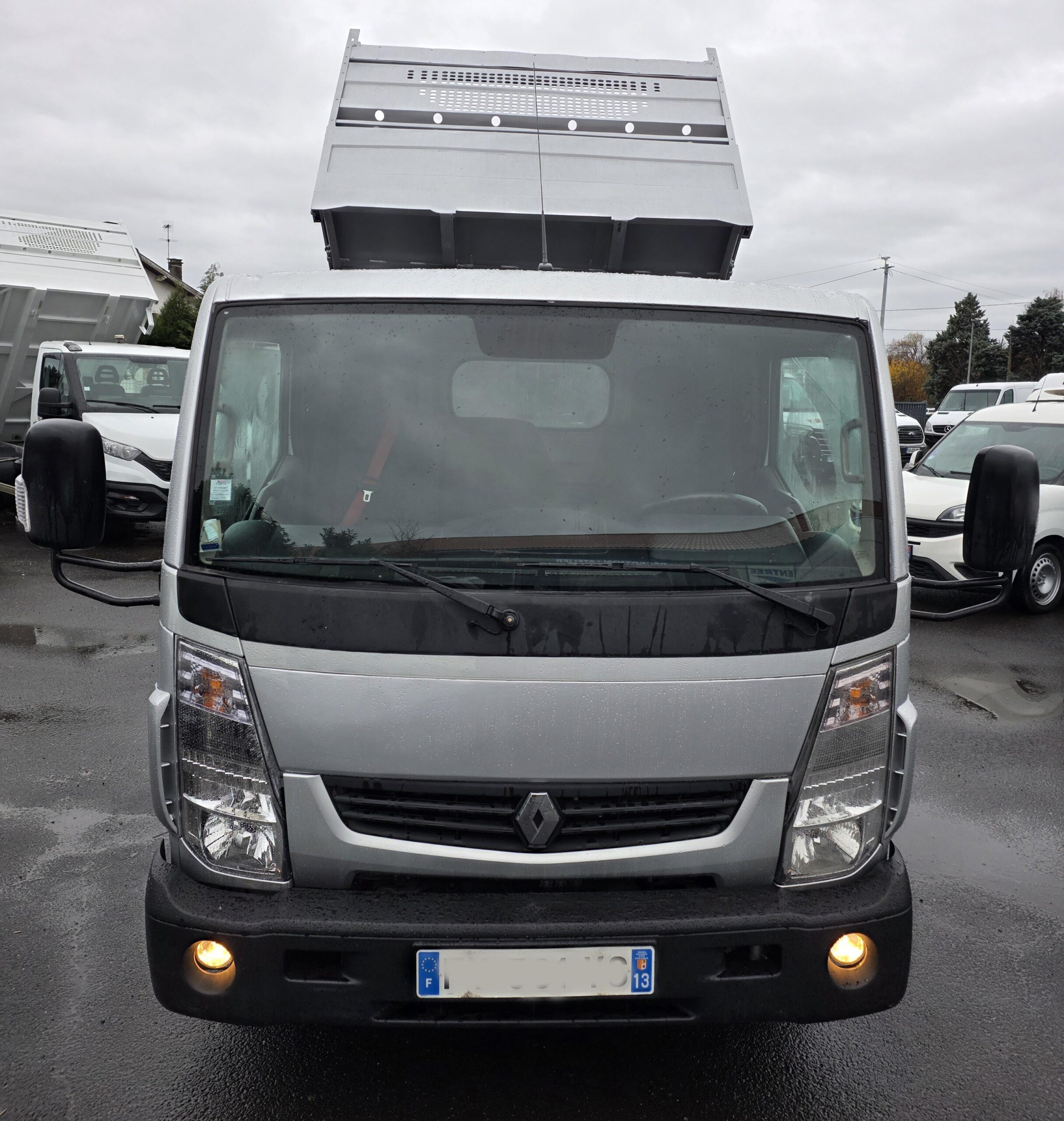 
								NISSAN MAXITY 3L 130CV 2021 130000KMS plein									