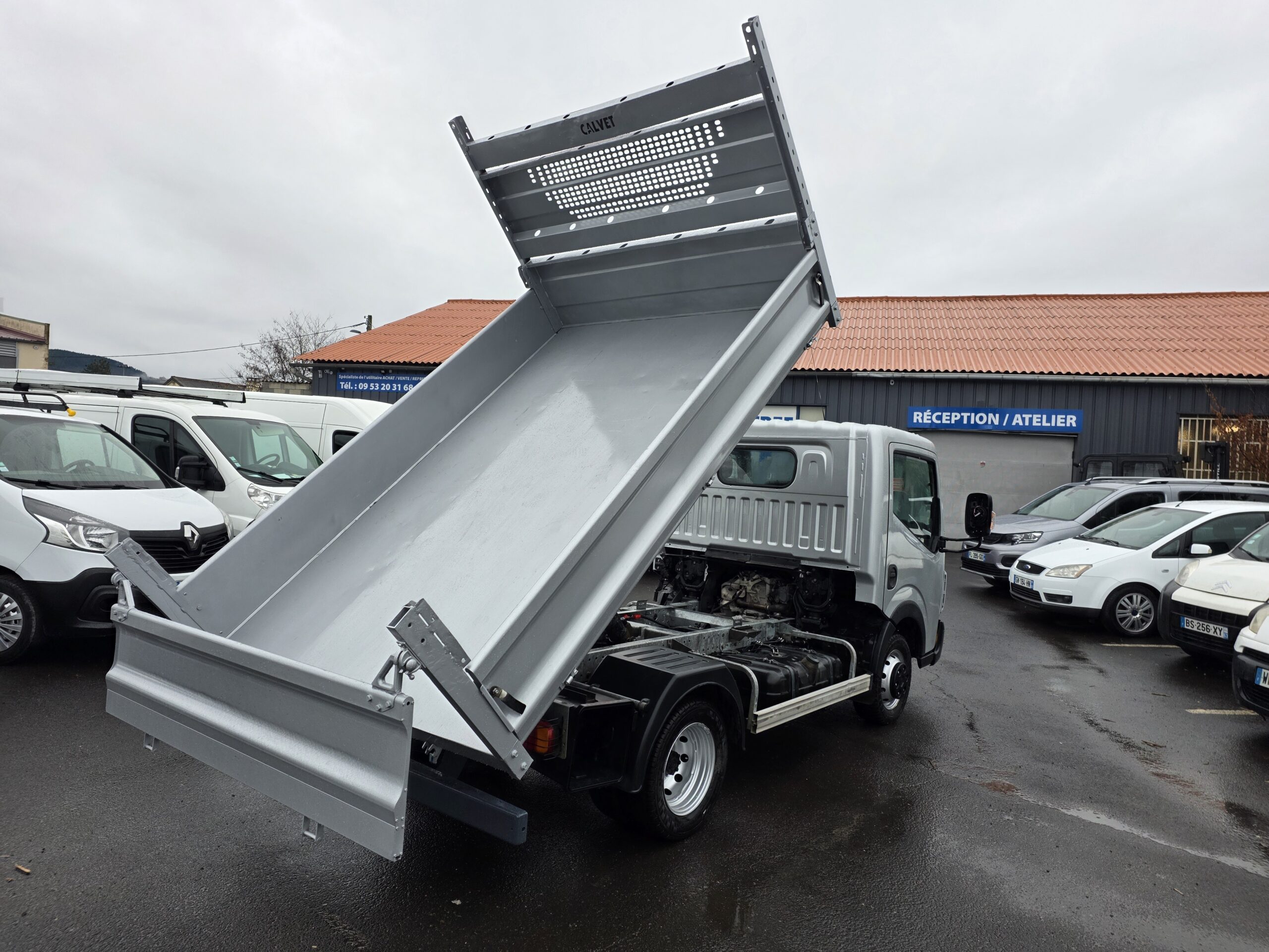 
								NISSAN MAXITY 3L 130CV 2021 130000KMS plein									