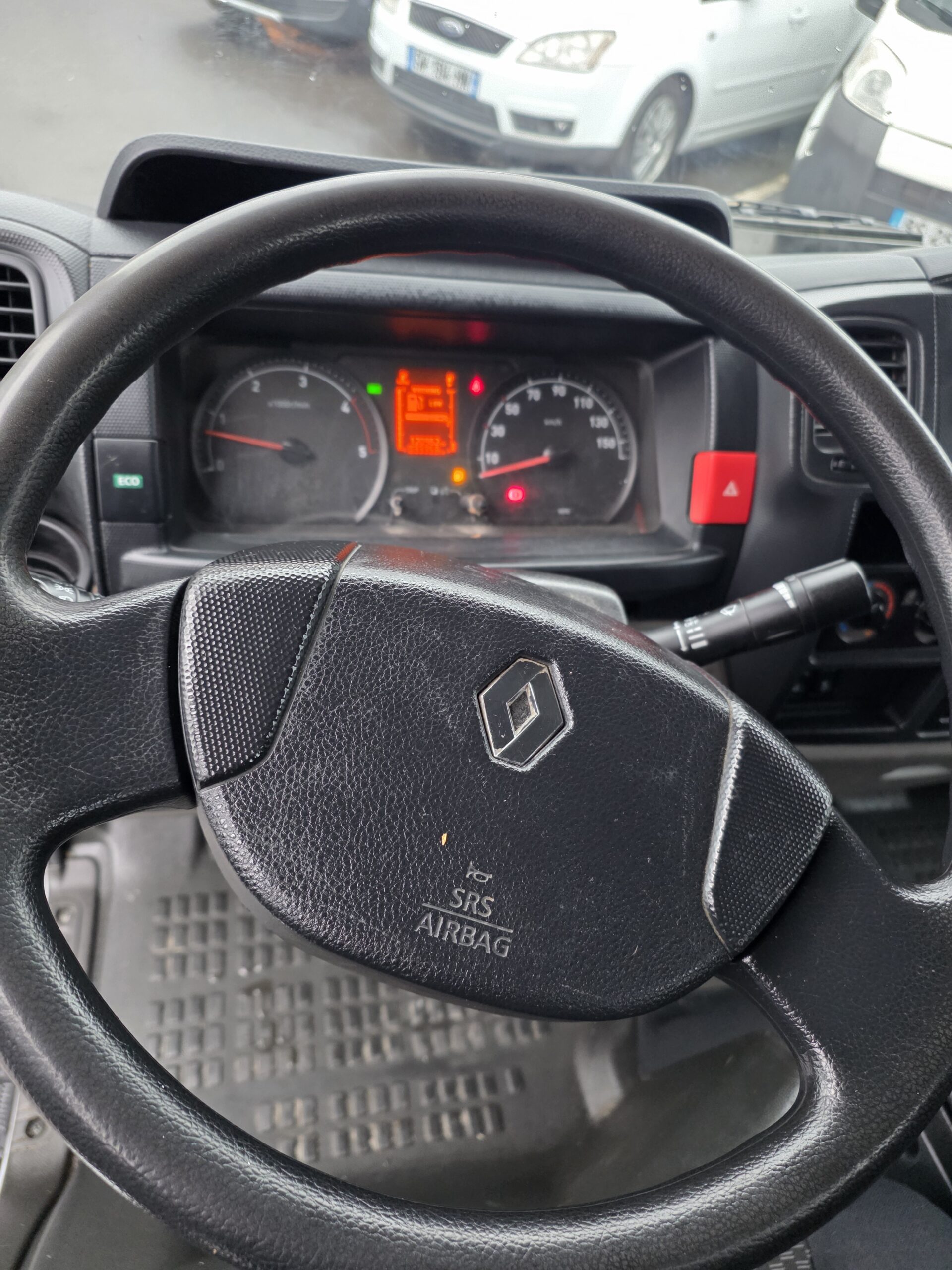 
								NISSAN MAXITY 3L 130CV 2021 130000KMS plein									