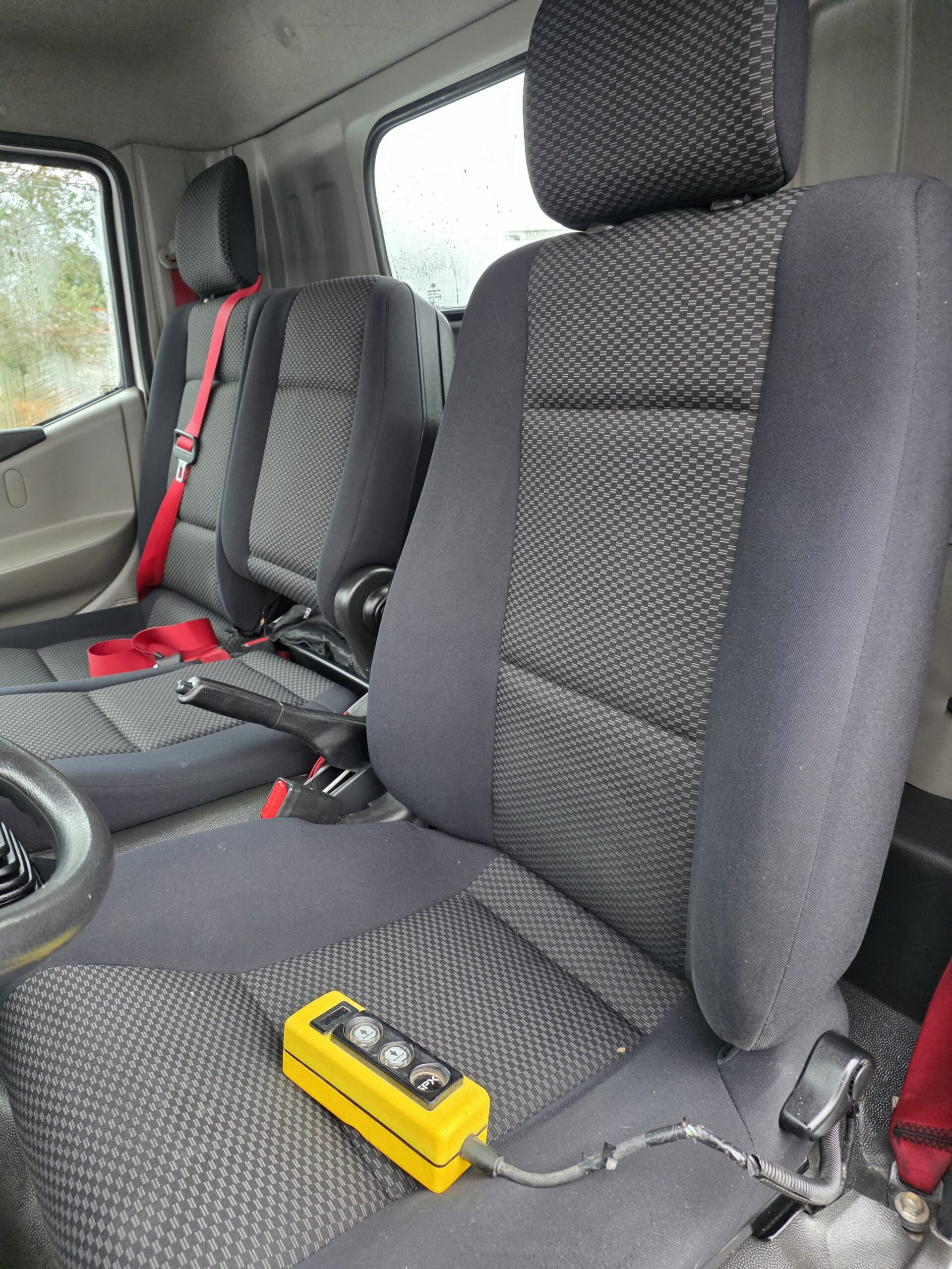 
								NISSAN MAXITY 3L 130CV 2021 130000KMS plein									