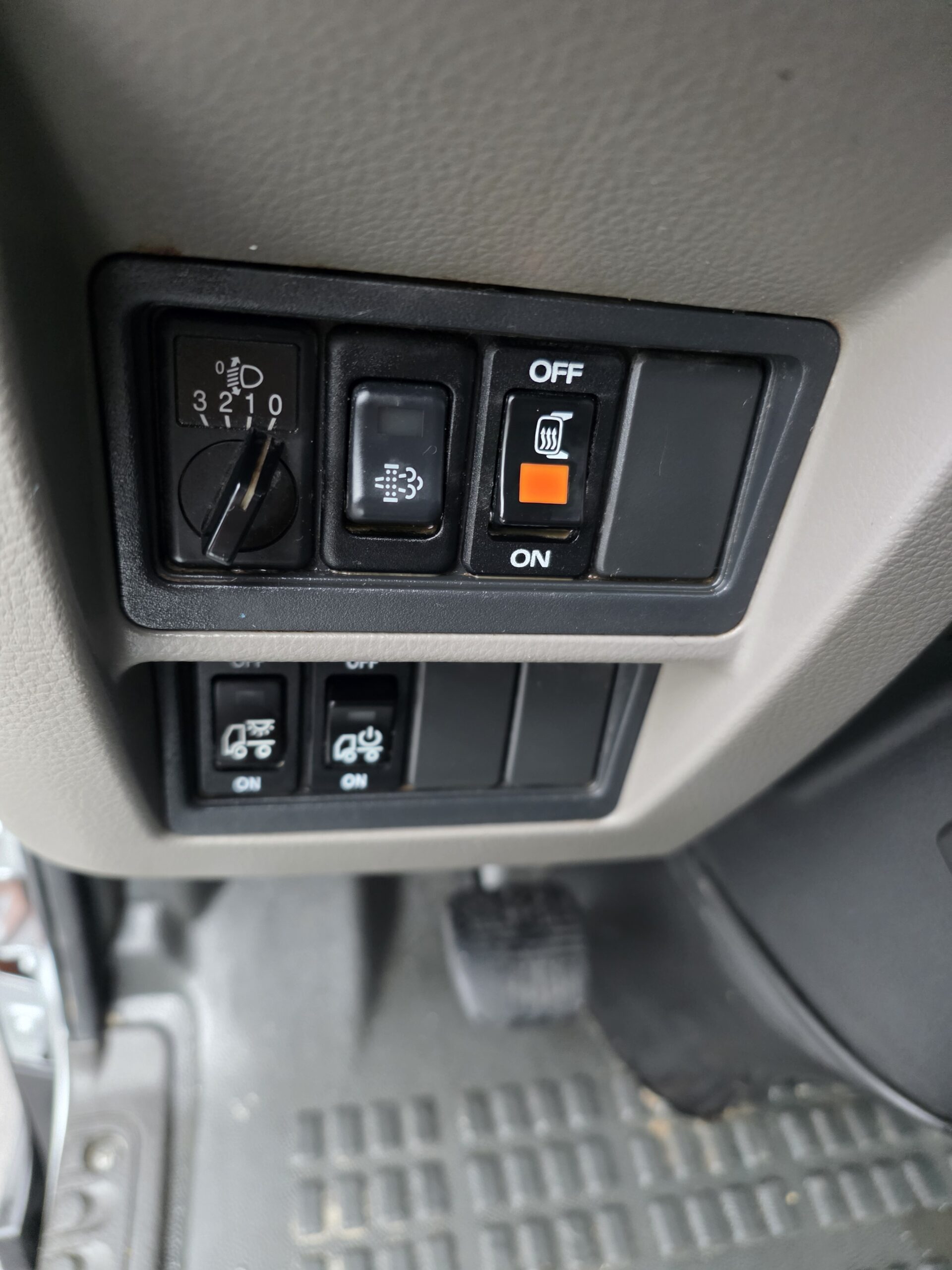 
								NISSAN MAXITY 3L 130CV 2021 130000KMS plein									