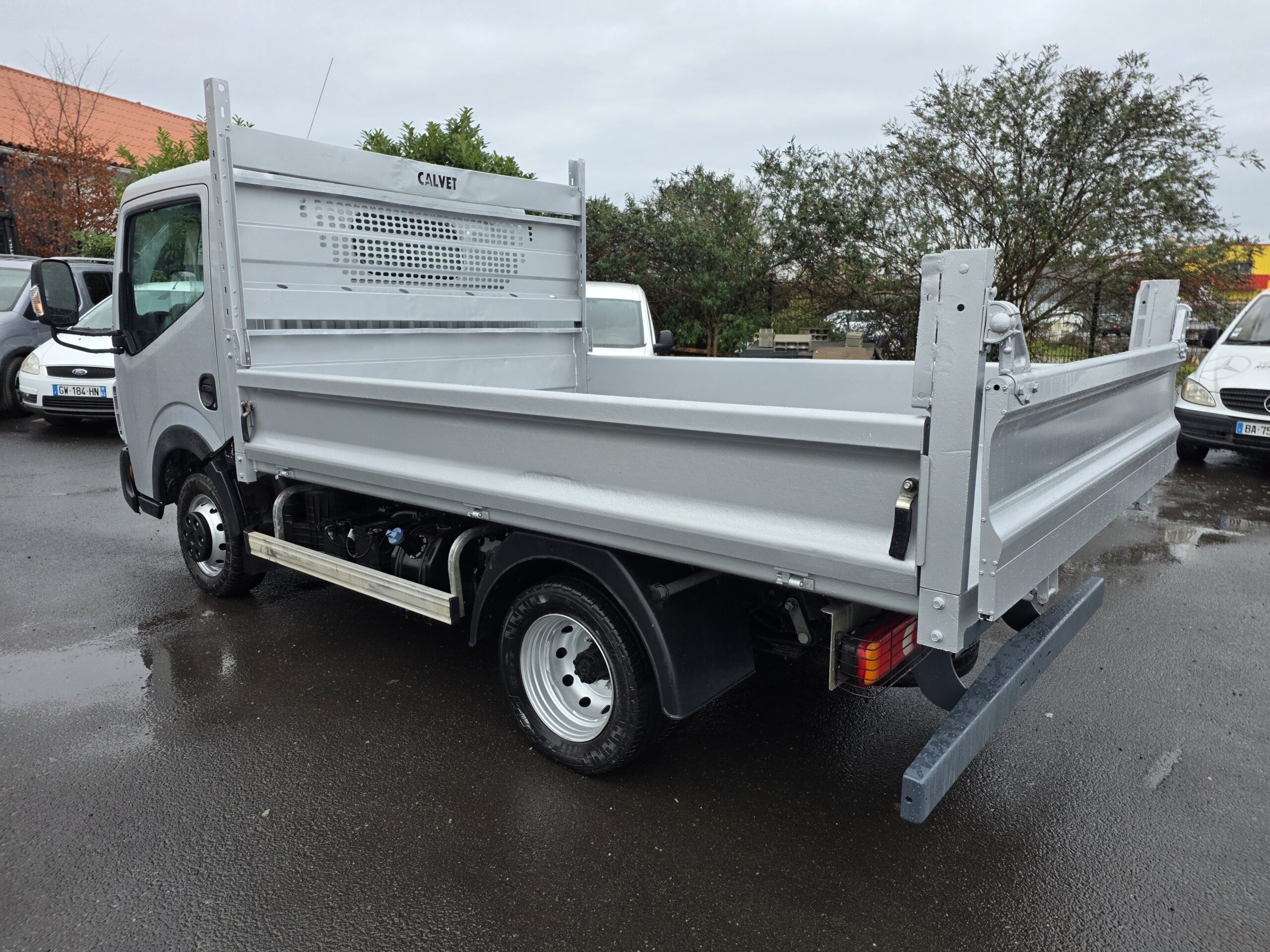 
								NISSAN MAXITY 3L 130CV 2021 130000KMS plein									