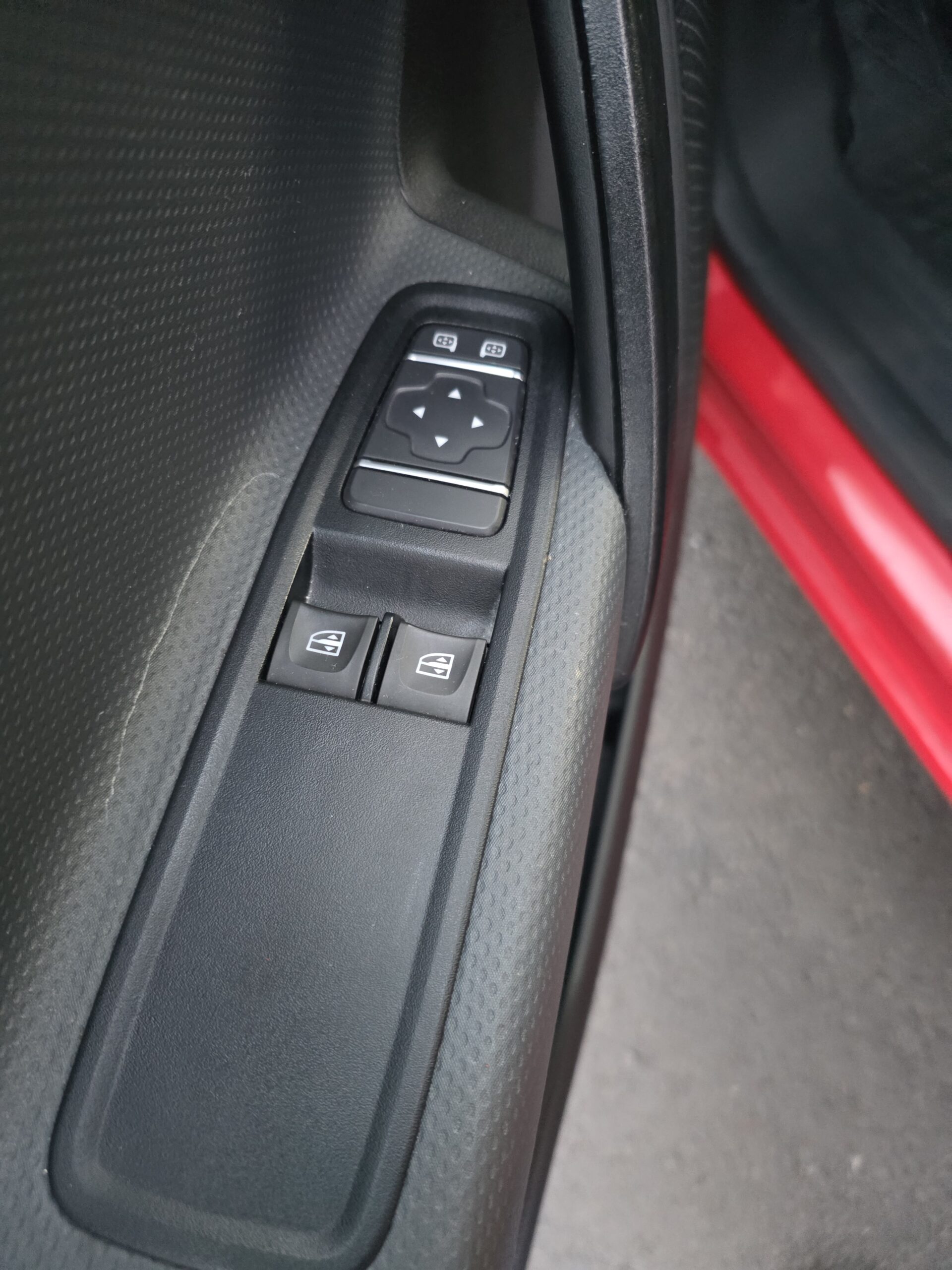 
								MERCEDES CITAN 110 CDI 04/2022 87000Kms plein									