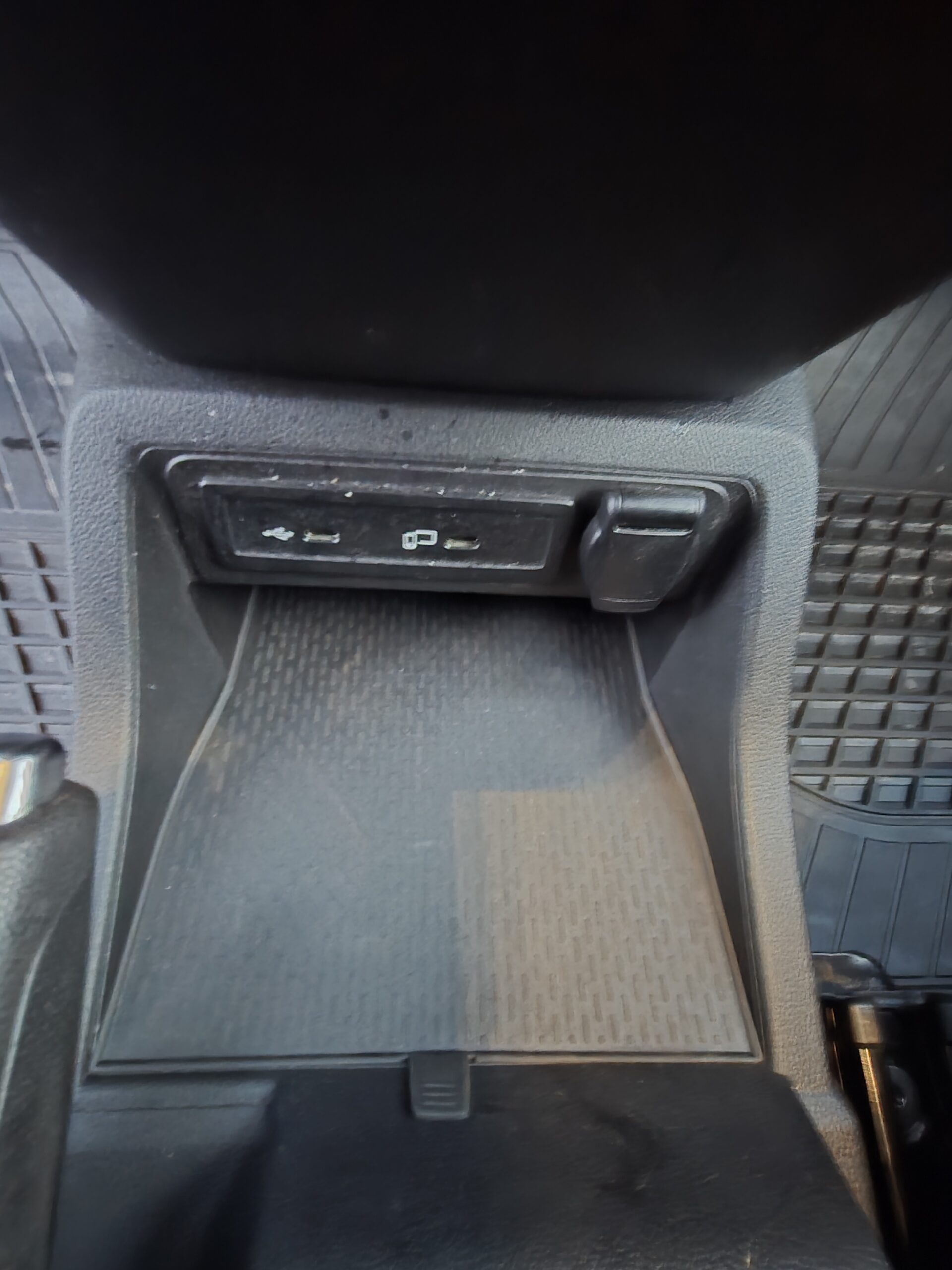 
								MERCEDES CITAN 110 CDI 04/2022 87000Kms plein									