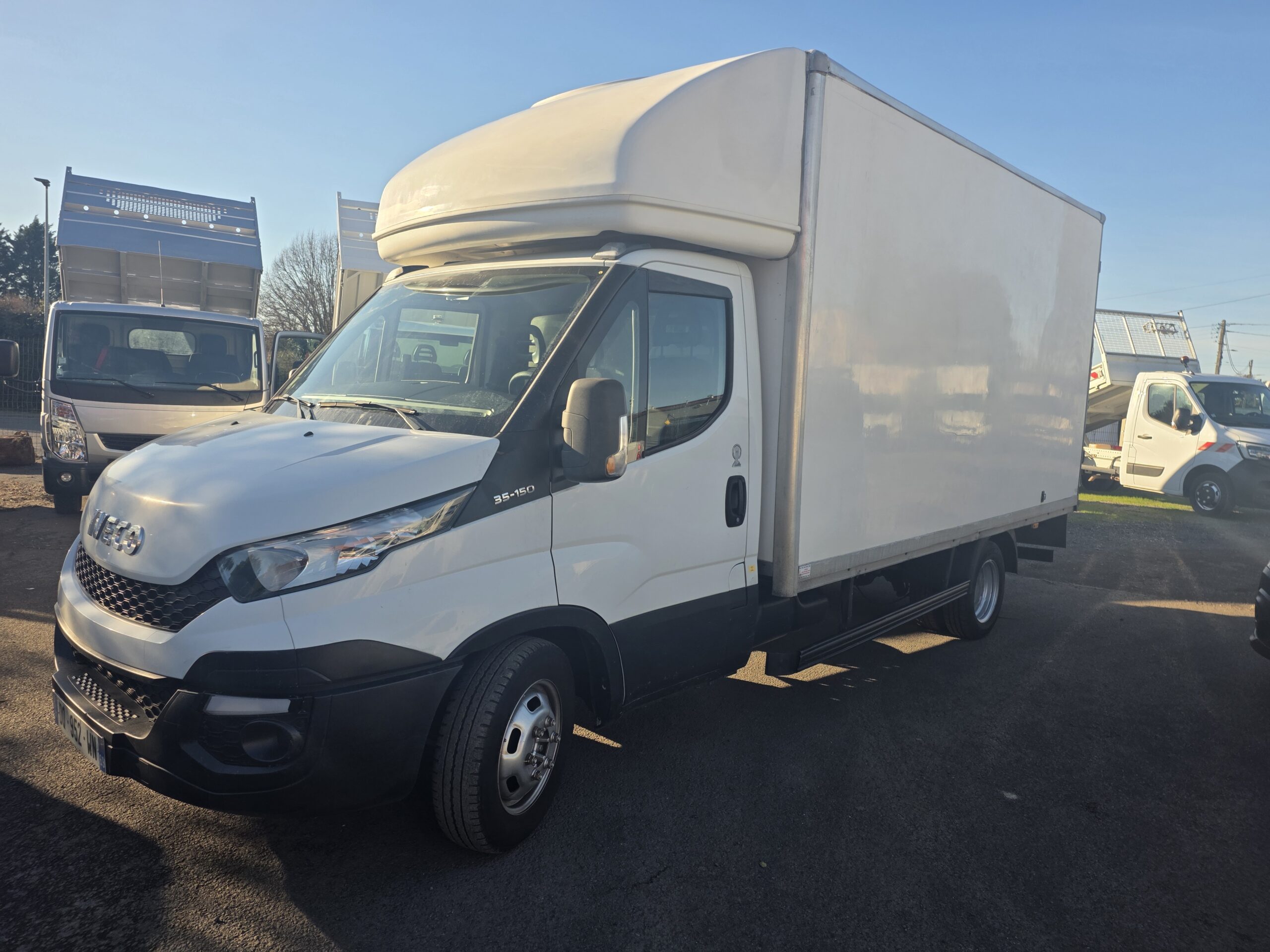 IVECO 35C15 3L CAISSE 20m3 avec HAYON DHOLLANDIA