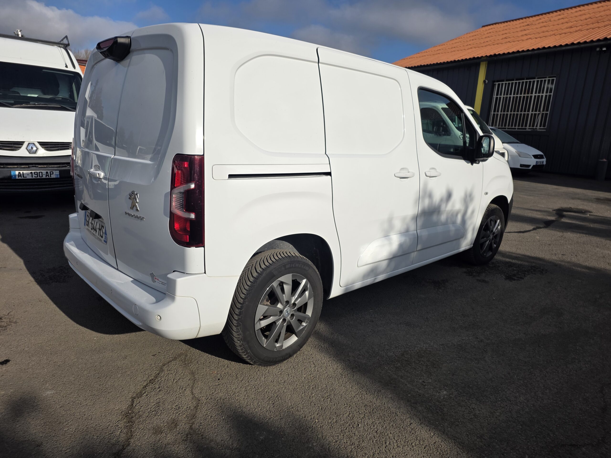 
								PEUGEOT PARTNER 1.5 HDI 130CV plein									