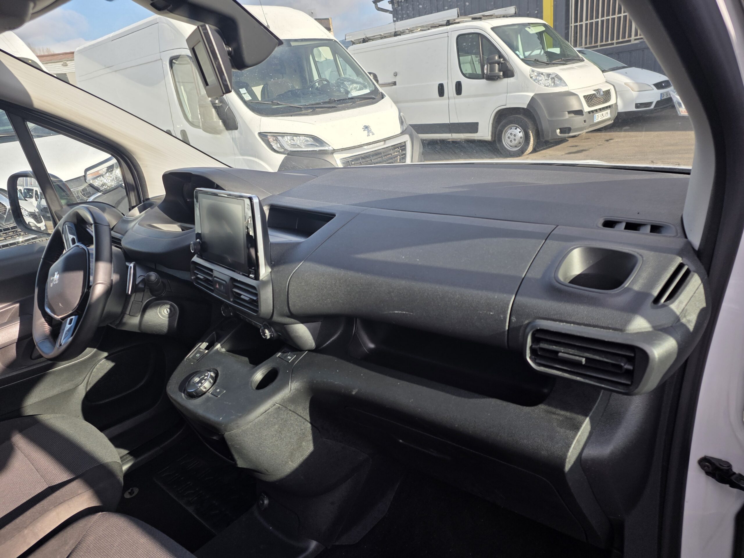 
								PEUGEOT PARTNER 1.5 HDI 130CV plein									