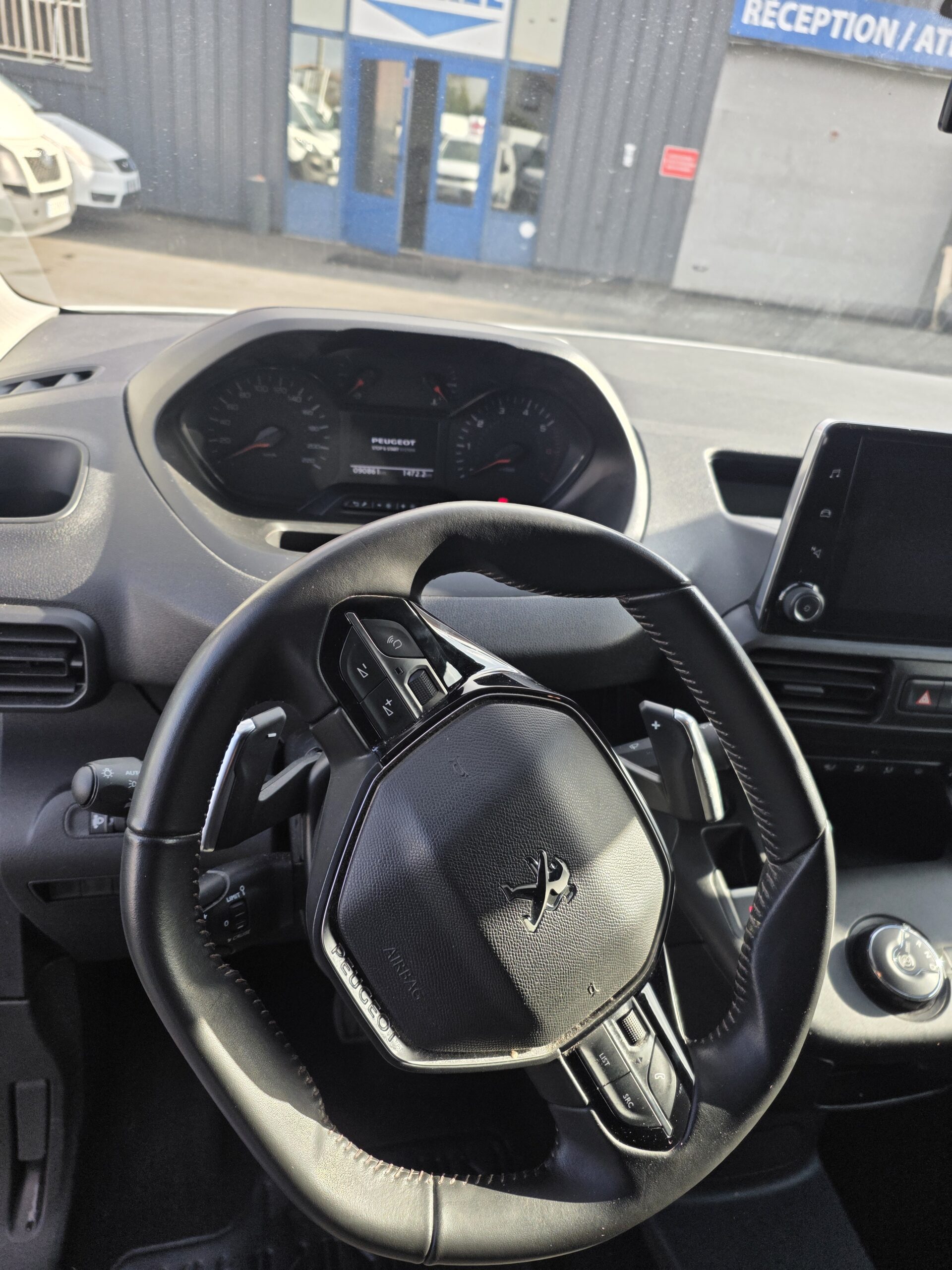 
								PEUGEOT PARTNER 1.5 HDI 130CV plein									