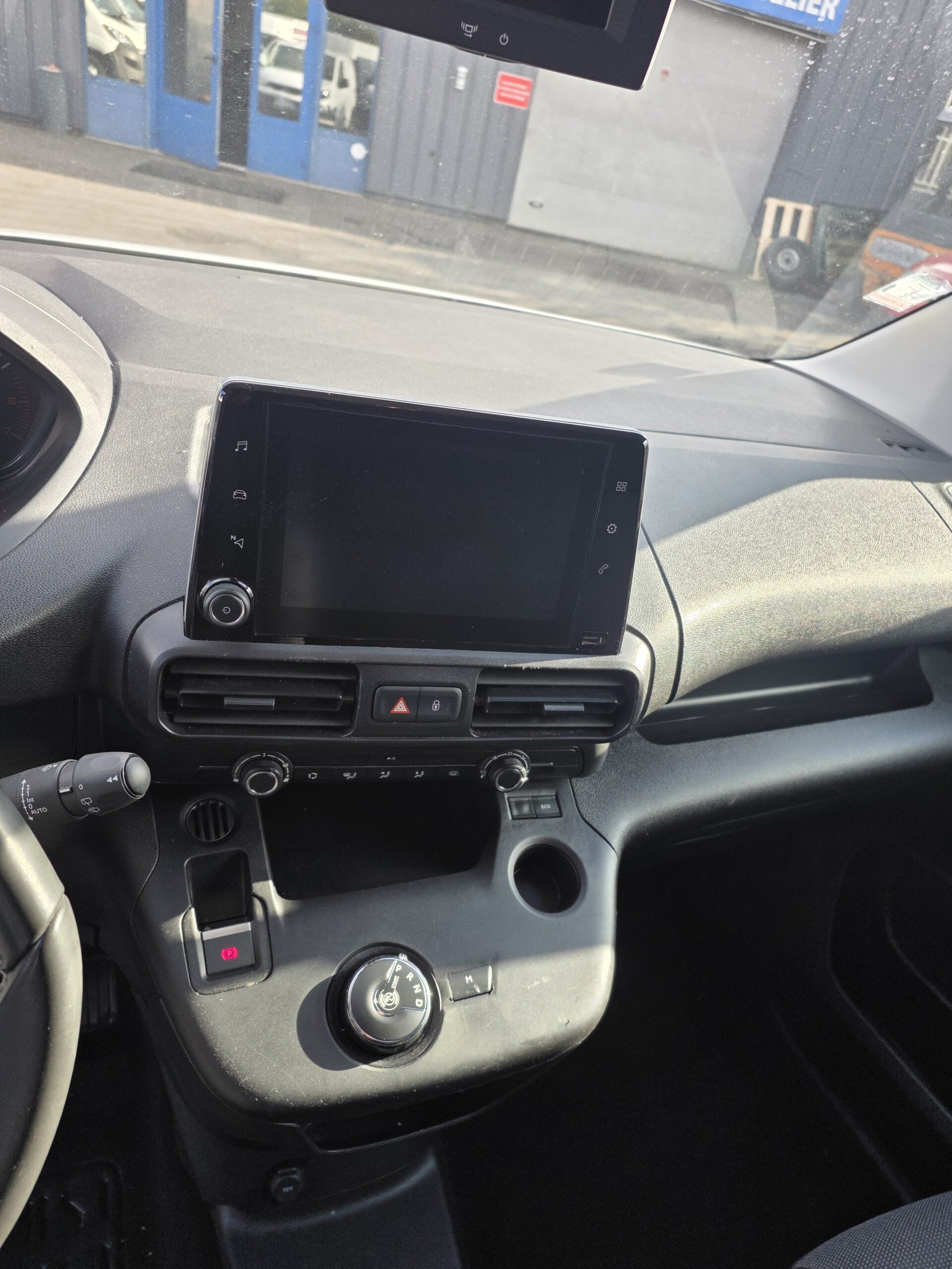 
								PEUGEOT PARTNER 1.5 HDI 130CV plein									