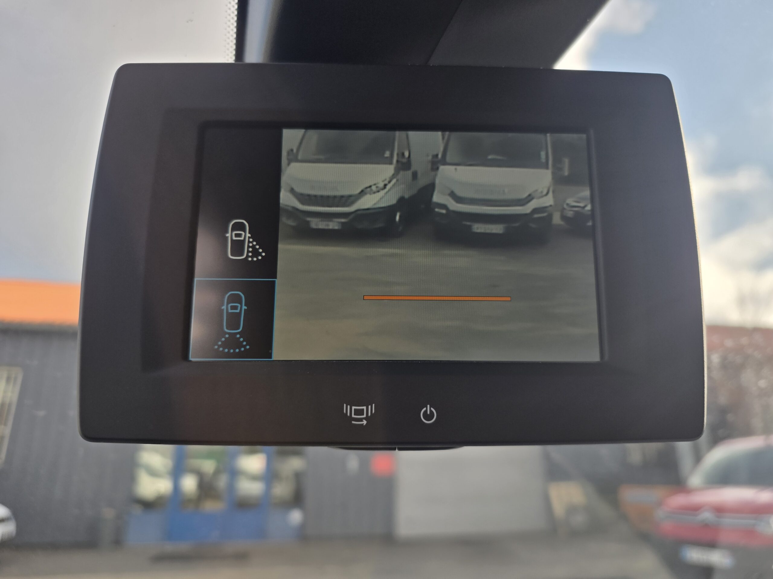 
								PEUGEOT PARTNER 1.5 HDI 130CV plein									