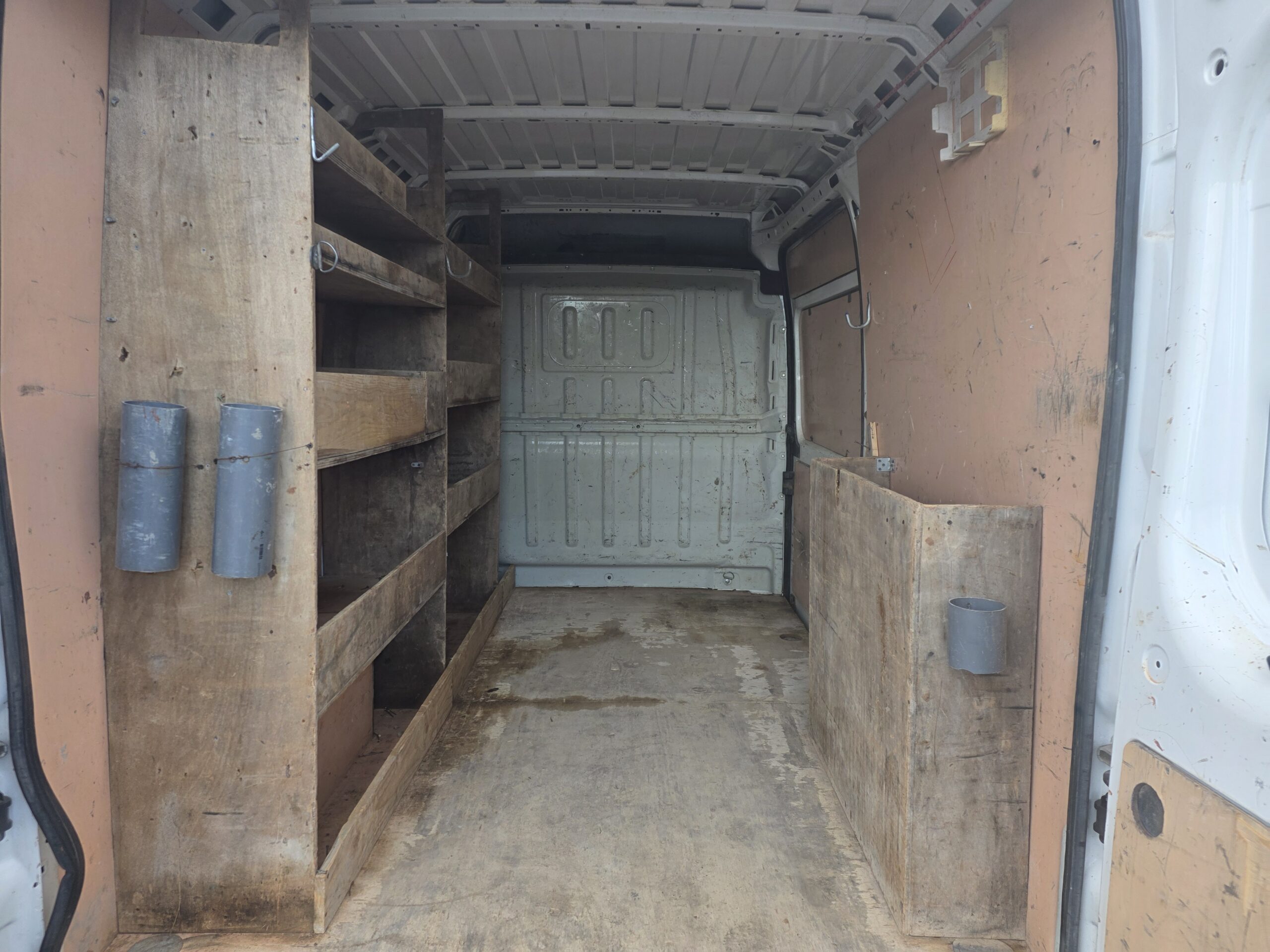 
								PEUGEOT BOXER 2.2 HDI 130CV L2H2 plein									