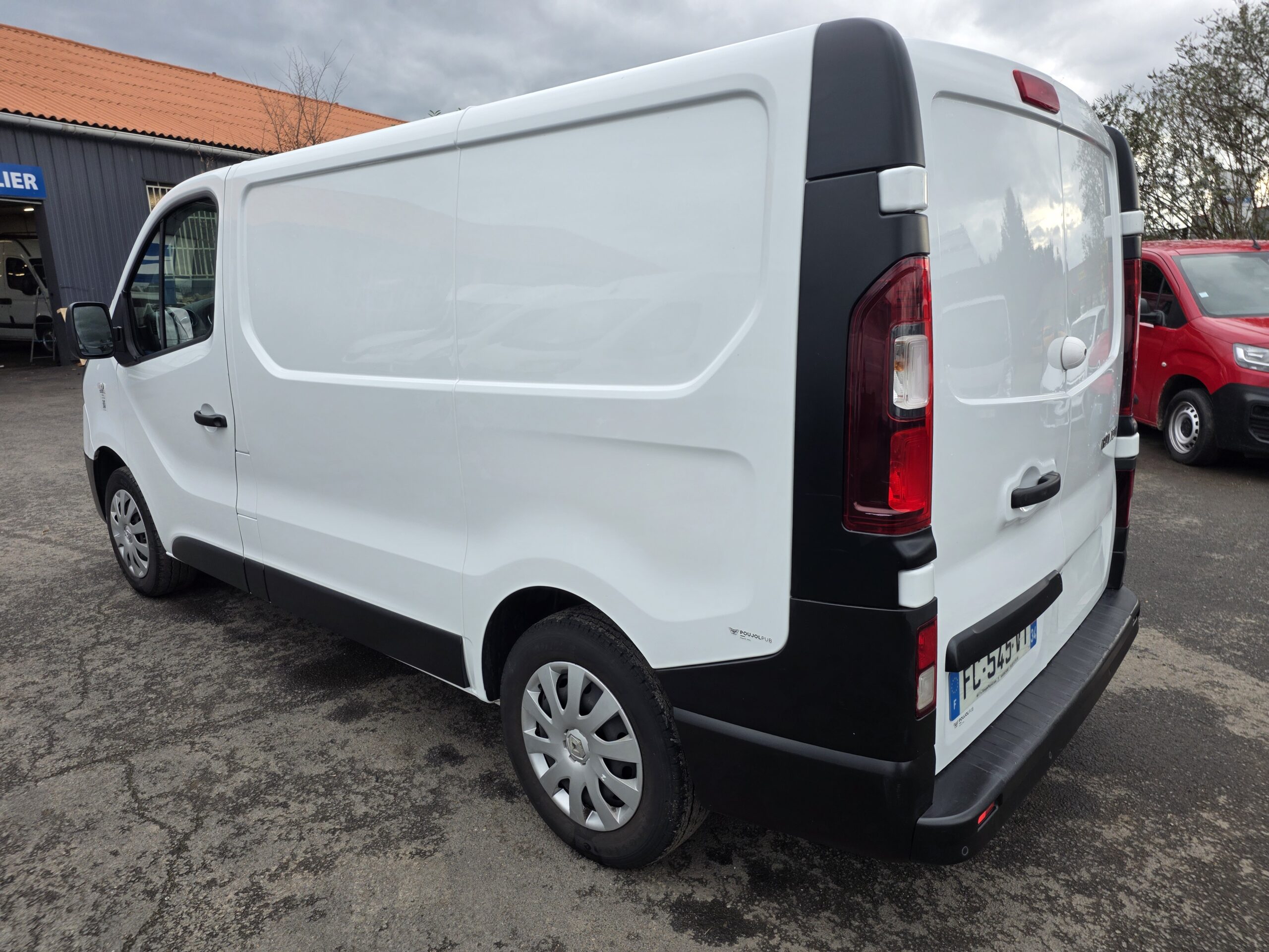 
								RENAULT  TRAFIC 1.6 DCI 120CV L1H1 plein									
