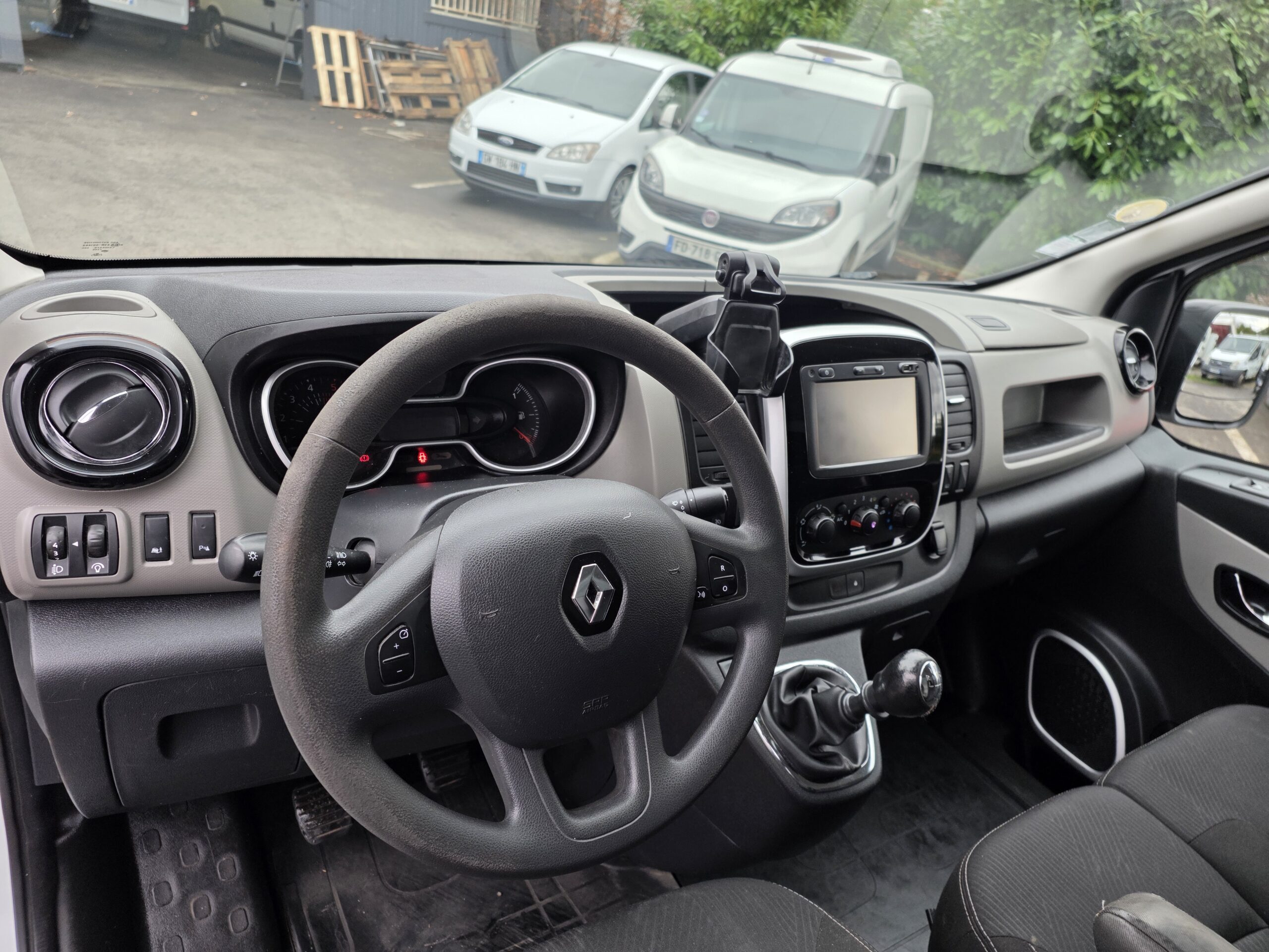 
								RENAULT  TRAFIC 1.6 DCI 120CV L1H1 plein									