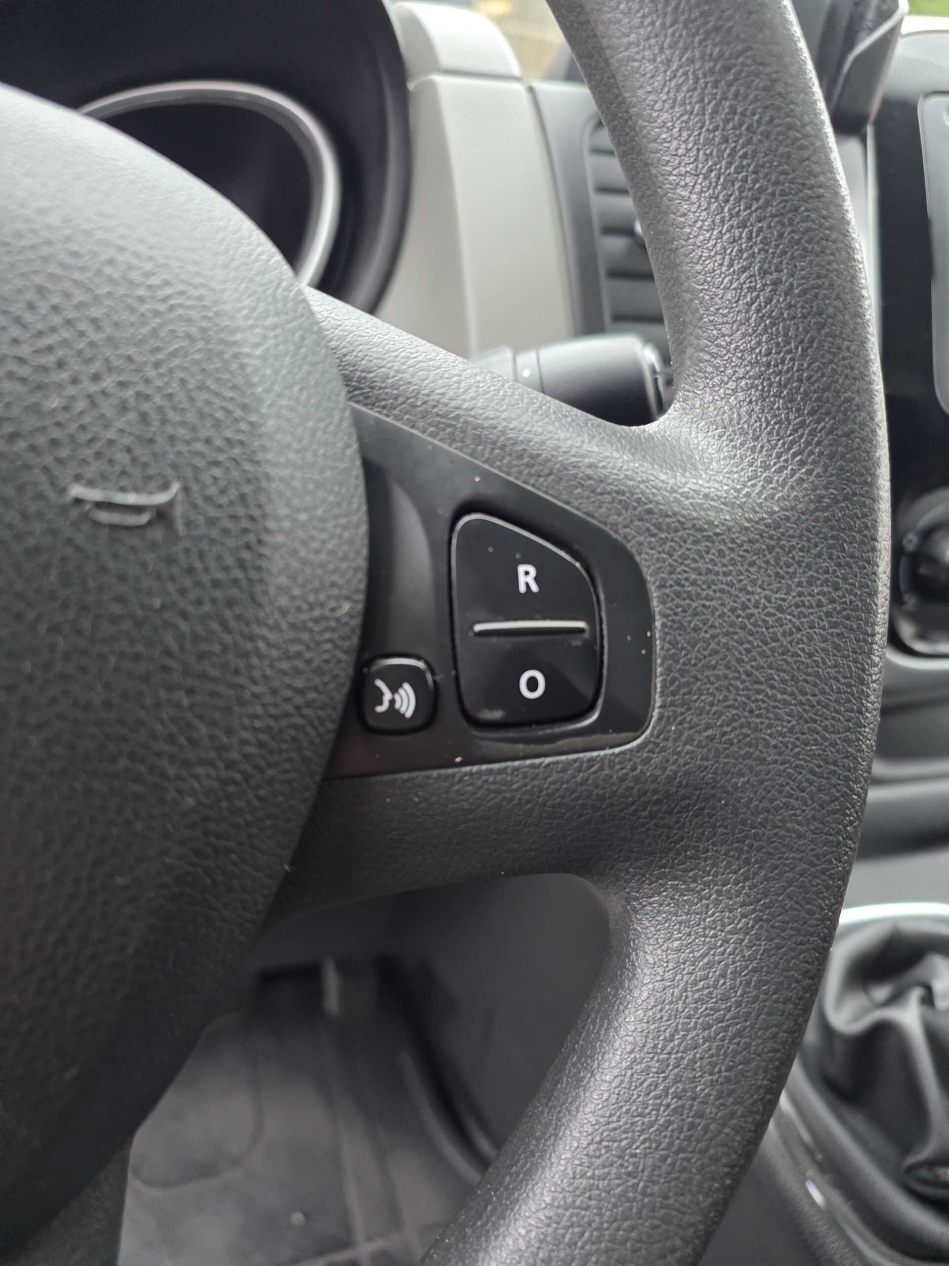 
								RENAULT  TRAFIC 1.6 DCI 120CV L1H1 plein									