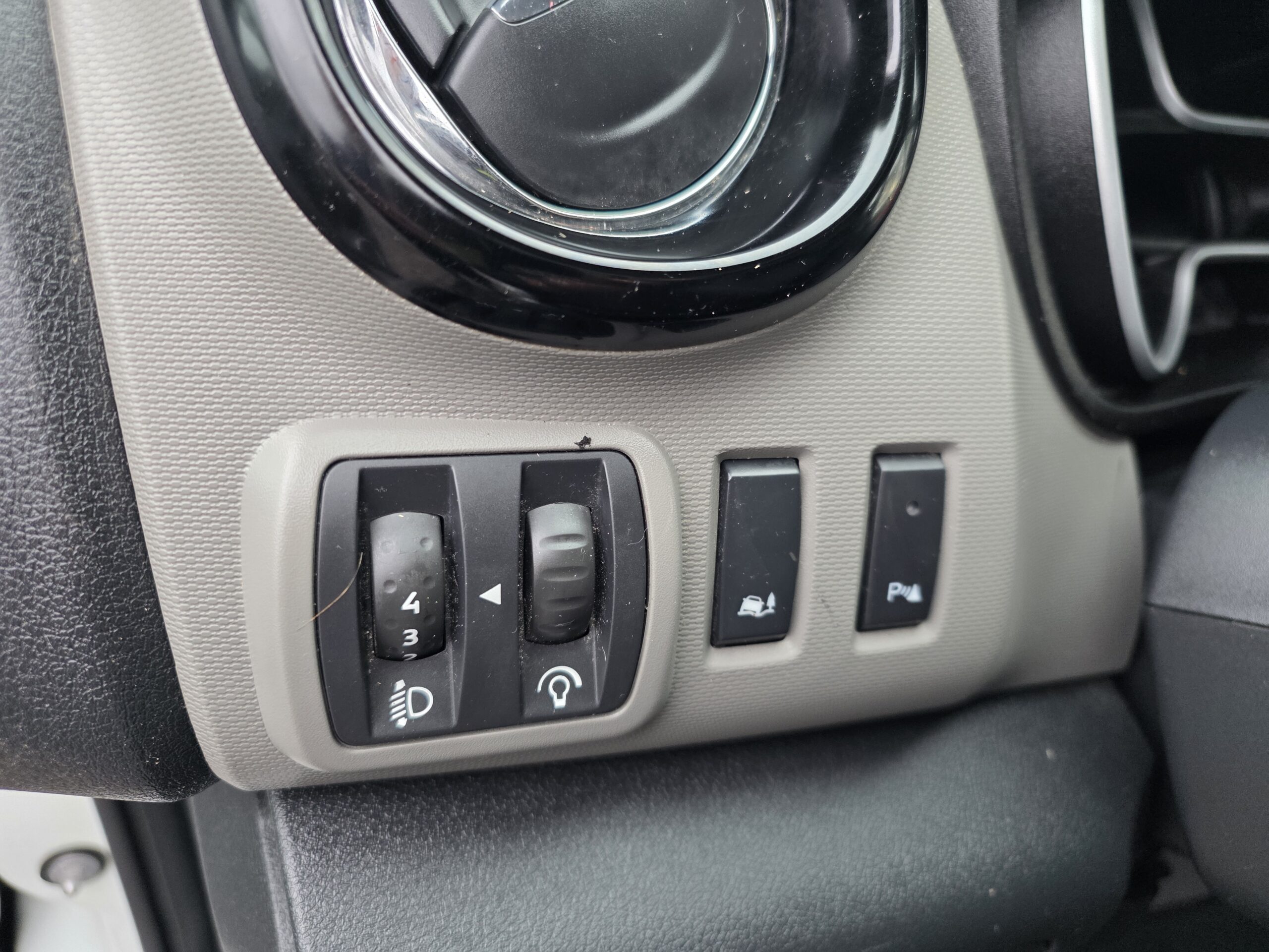 
								RENAULT  TRAFIC 1.6 DCI 120CV L1H1 plein									