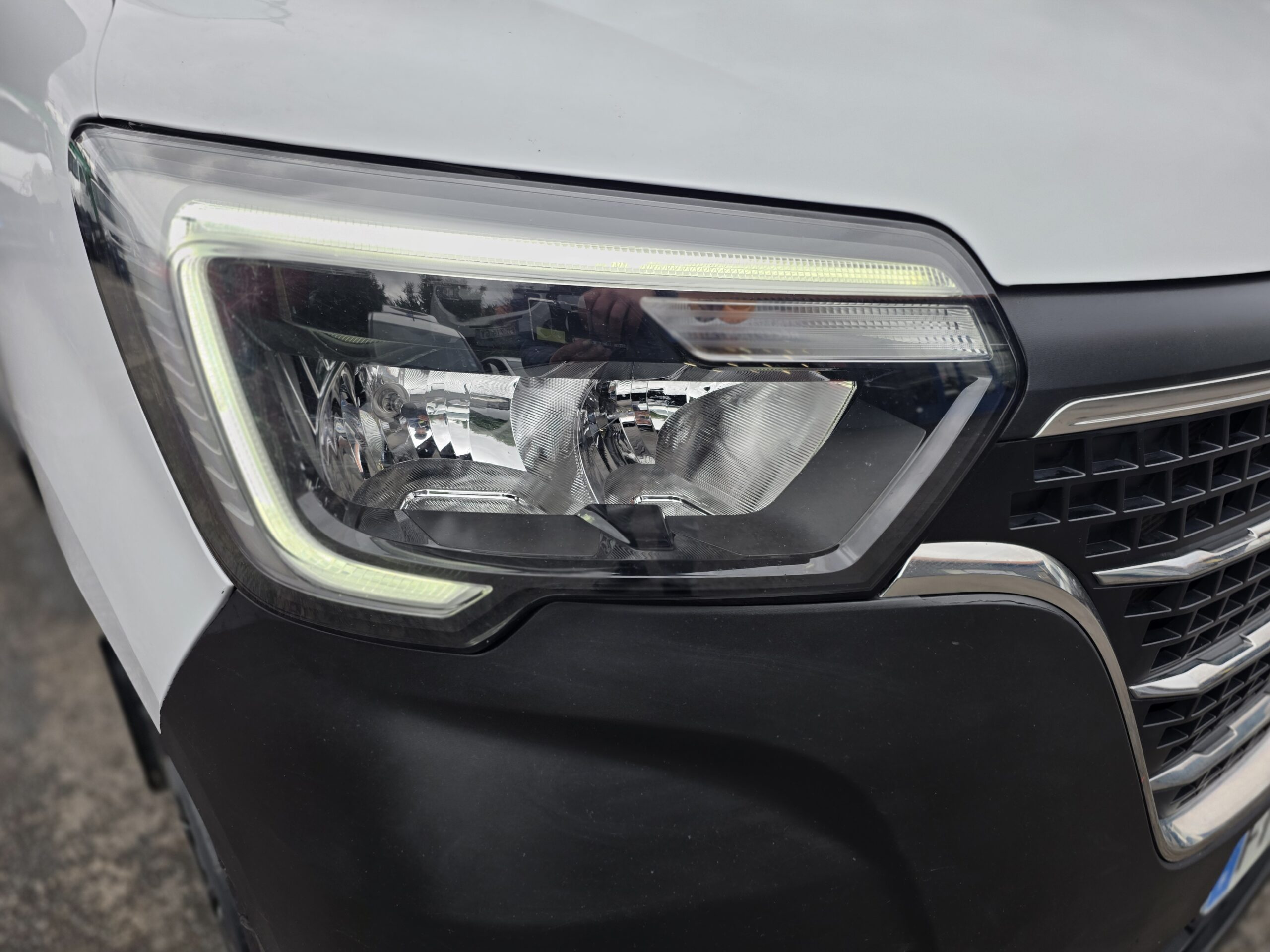 
								RENAULT MASTER RT (RENAULT TRUCK) 2.3 B.Dci 150CV L2H2 Galerie + Echelle plein									