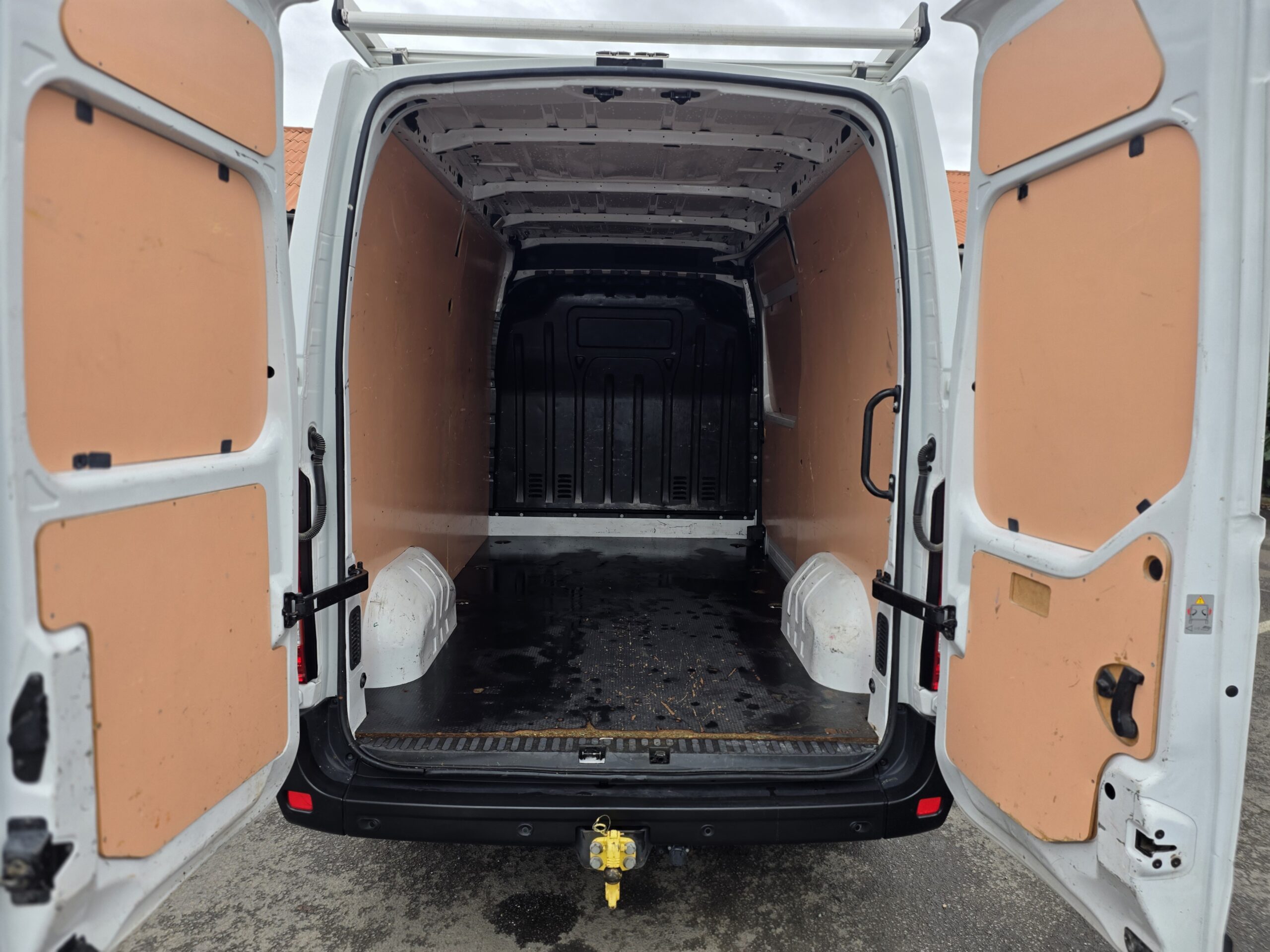 
								RENAULT MASTER RT (RENAULT TRUCK) 2.3 B.Dci 150CV L2H2 Galerie + Echelle plein									