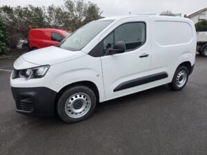 PEUGEOT PARTNER 1.5 HDI 130CV excellent état