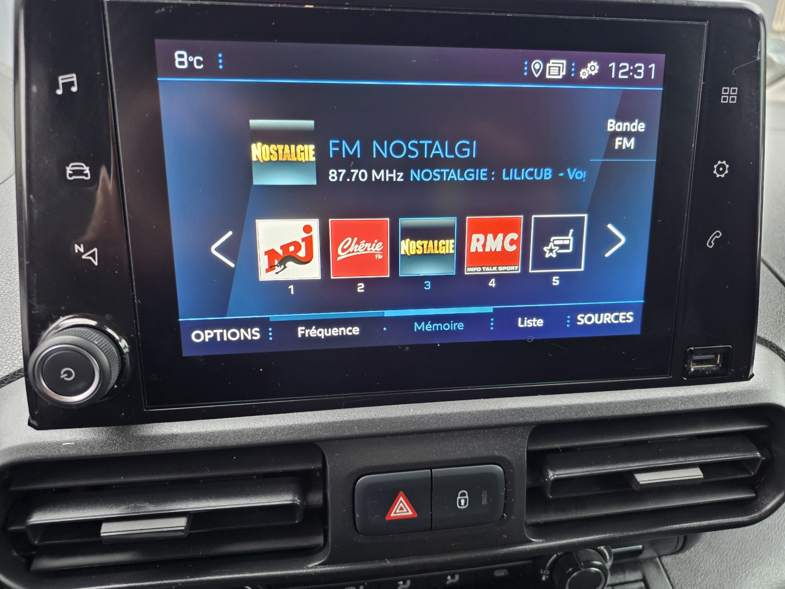 
								PEUGEOT PARTNER 1.5 HDI 130CV excellent état plein									