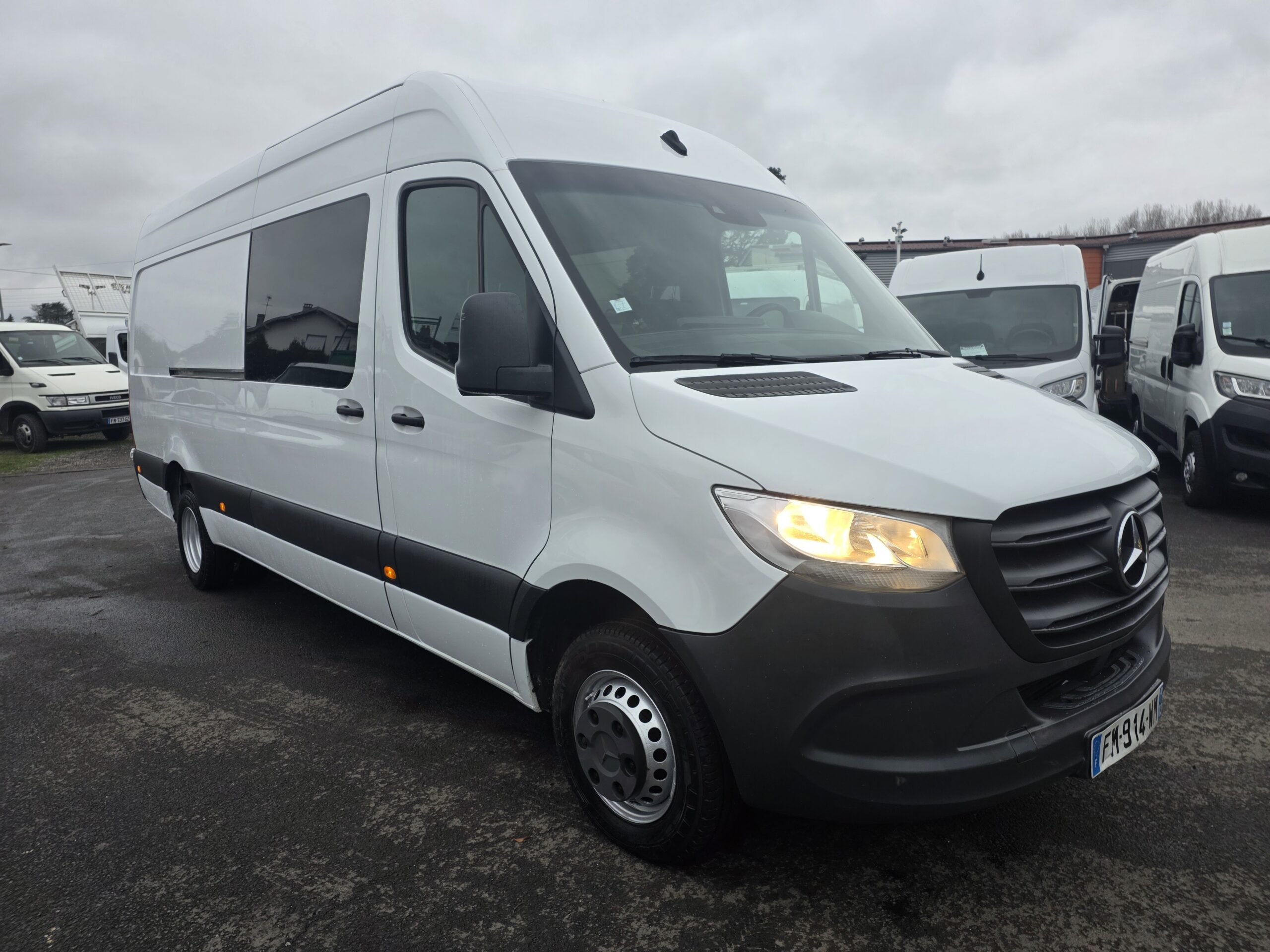 
								MERCEDES BENZ SPRINTER 519 V6 3L 190CV 6 PLACES plein									