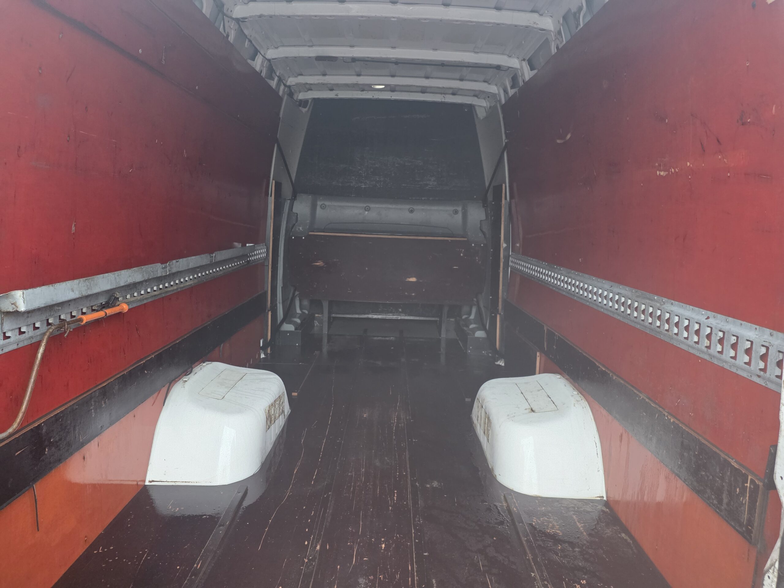 
								MERCEDES BENZ SPRINTER 519 V6 3L 190CV 6 PLACES plein									