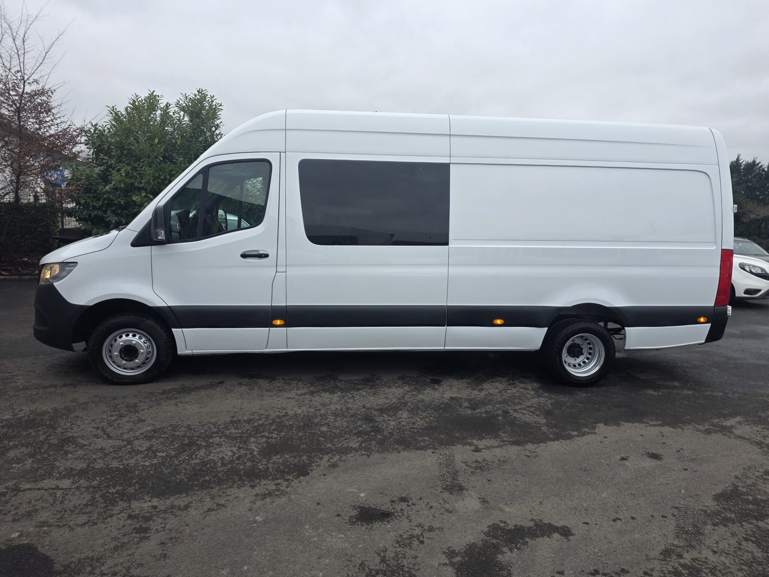 
								MERCEDES BENZ SPRINTER 519 V6 3L 190CV 6 PLACES plein									