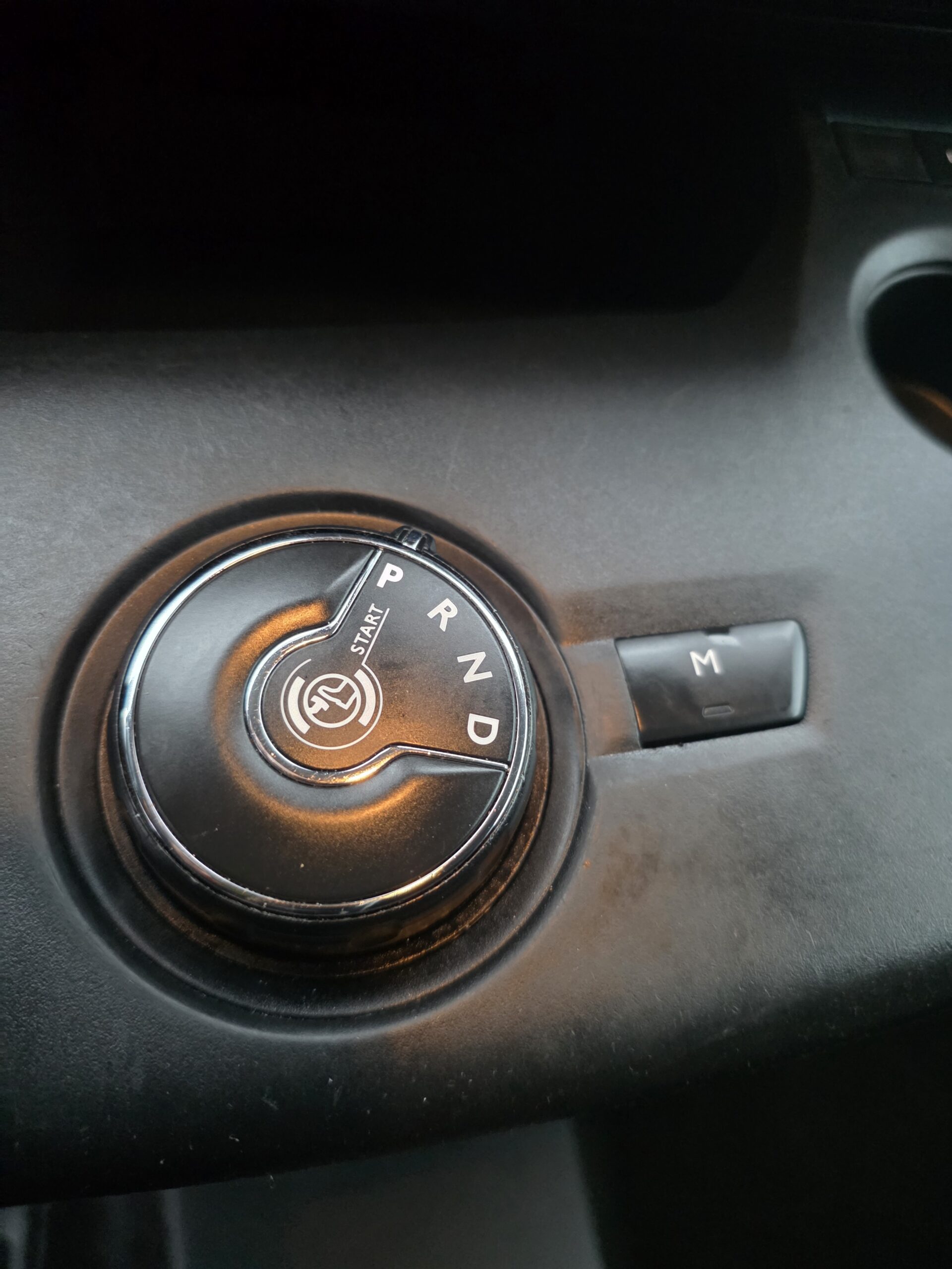 
								PEUGEOT PARTNER 1.5 Blue HDI 130cv BOITE AUTOMATIQUE plein									