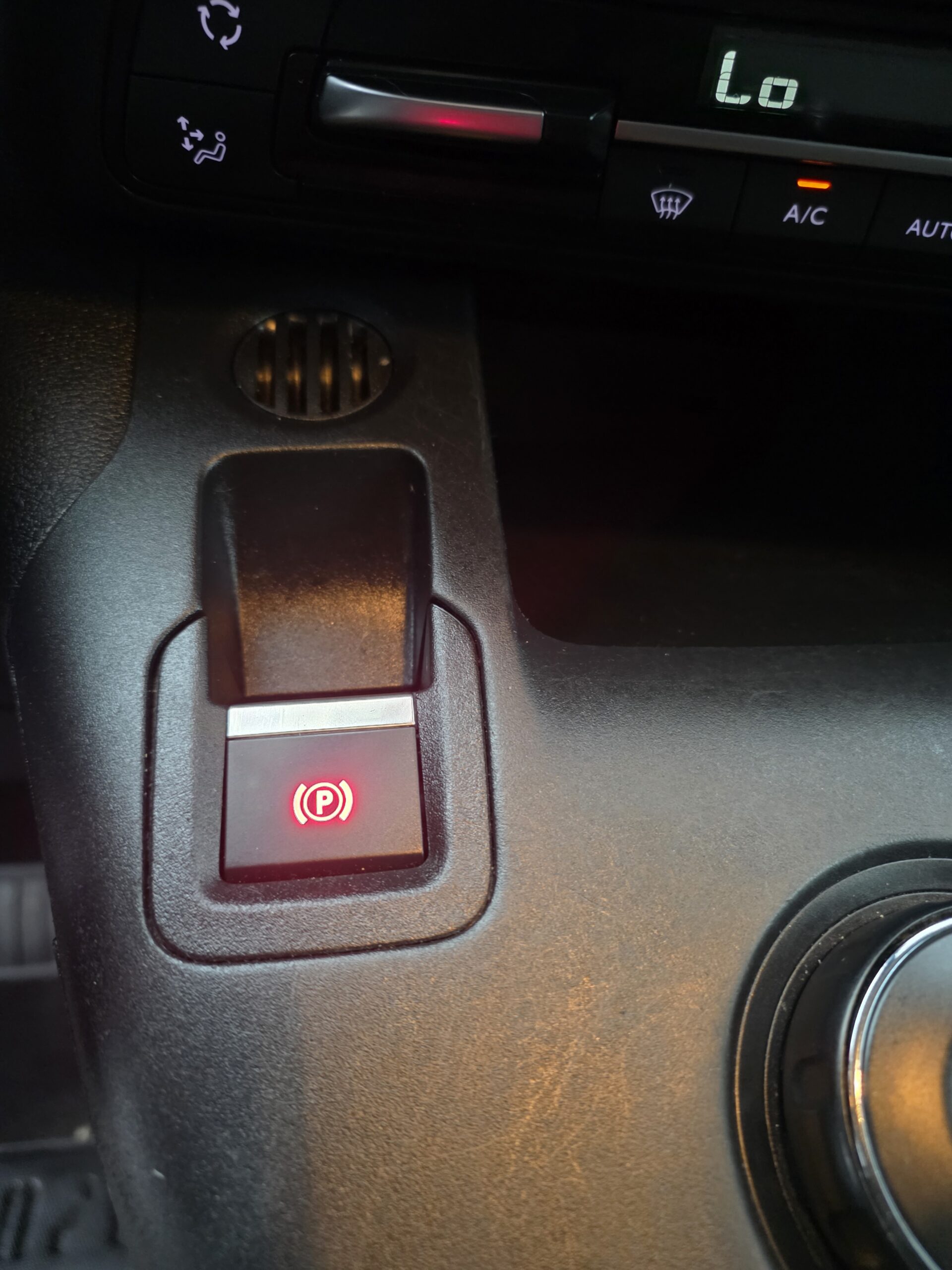 
								PEUGEOT PARTNER 1.5 Blue HDI 130cv BOITE AUTOMATIQUE plein									