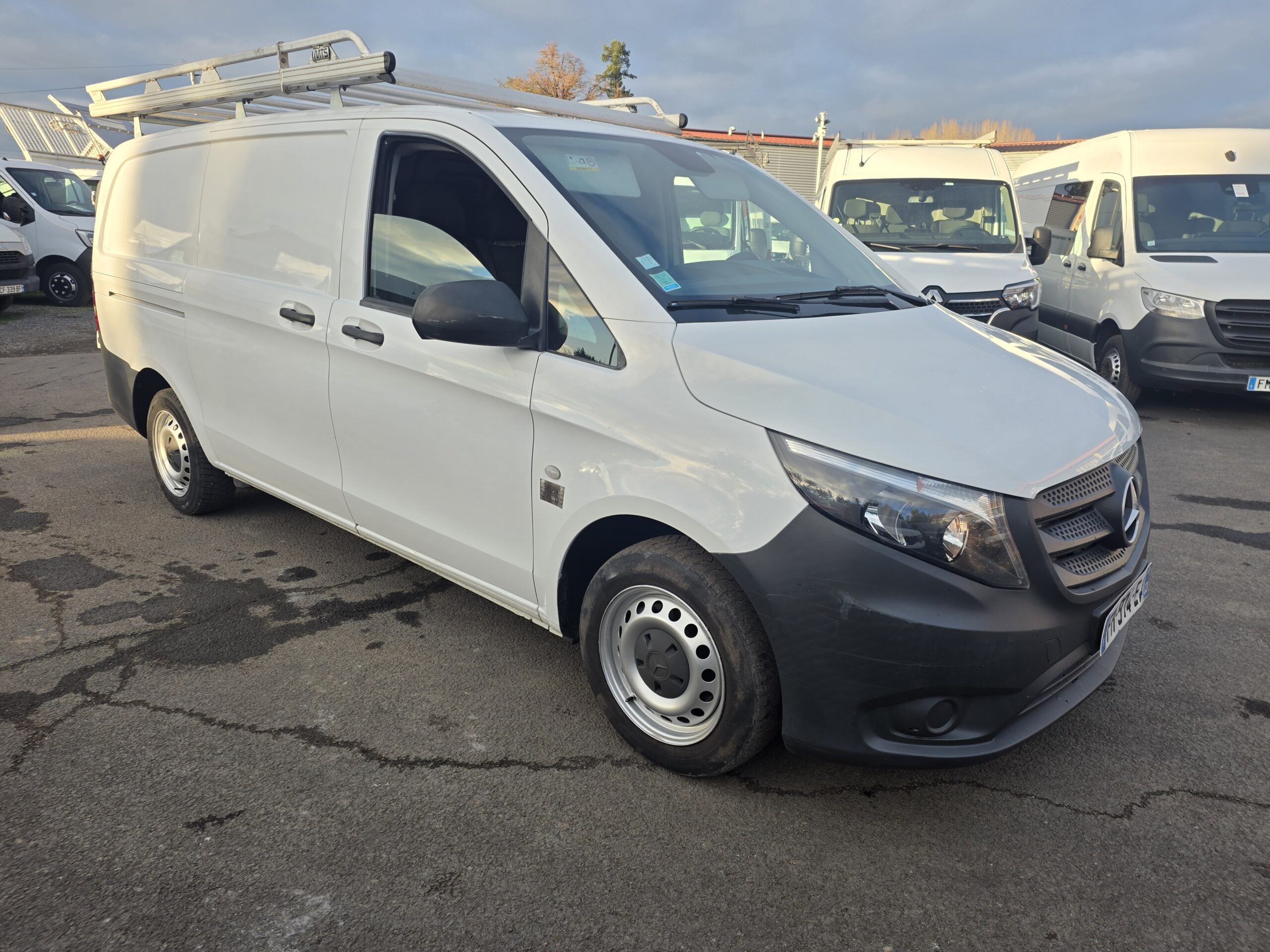 
								MERCEDES-BENZ VITO LONG 114CDI avec galerie MTS alu État Neuf plein									