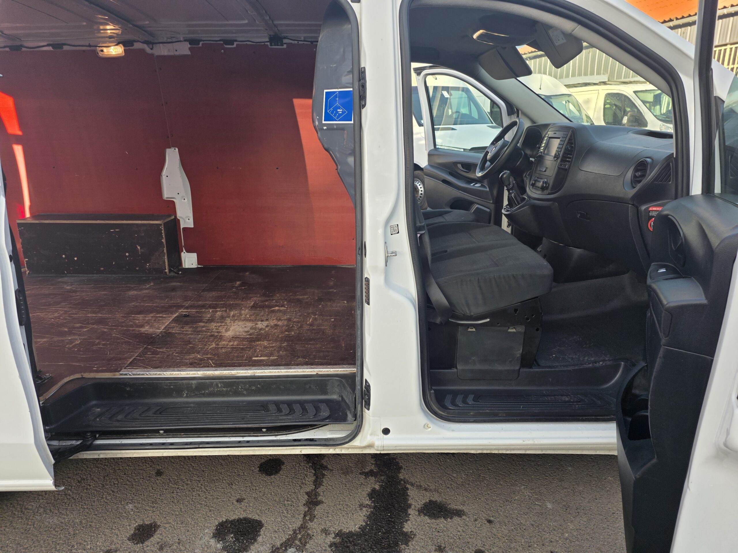 
								MERCEDES-BENZ VITO LONG 114CDI avec galerie MTS alu État Neuf plein									