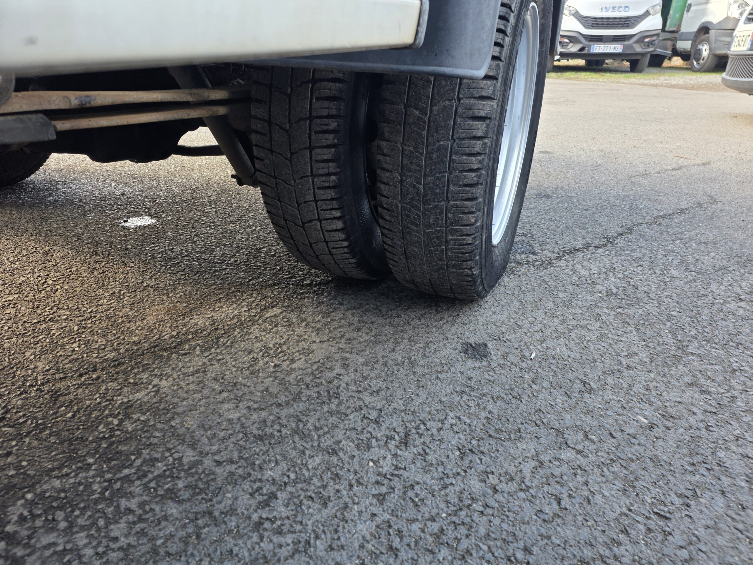 
								FORD TRANSIT DOUBLE CABINE 7 PLACES 2.4 TDCI 115CV plein									