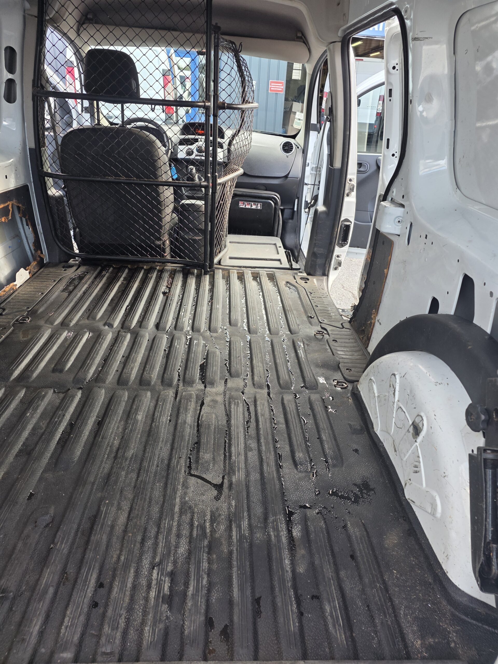 
								RENAULT  KANGOO MAXI 1.5 DCI 90CV plein									