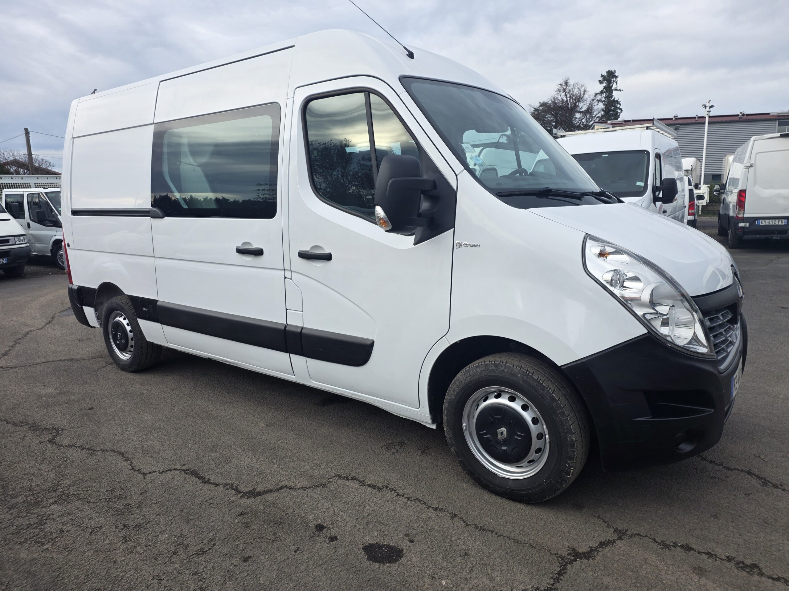 
								RENAULT MASTER L2H2 110CV 7 PLACES GRUAU aménagé atelier plein									