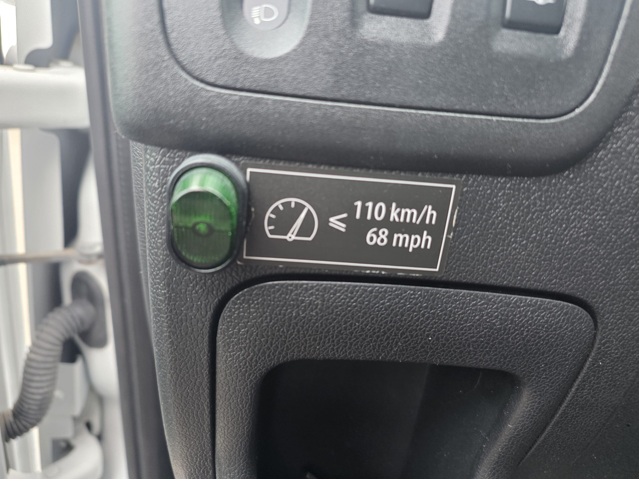 
								RENAULT MASTER L2H2 110CV 7 PLACES GRUAU aménagé atelier plein									