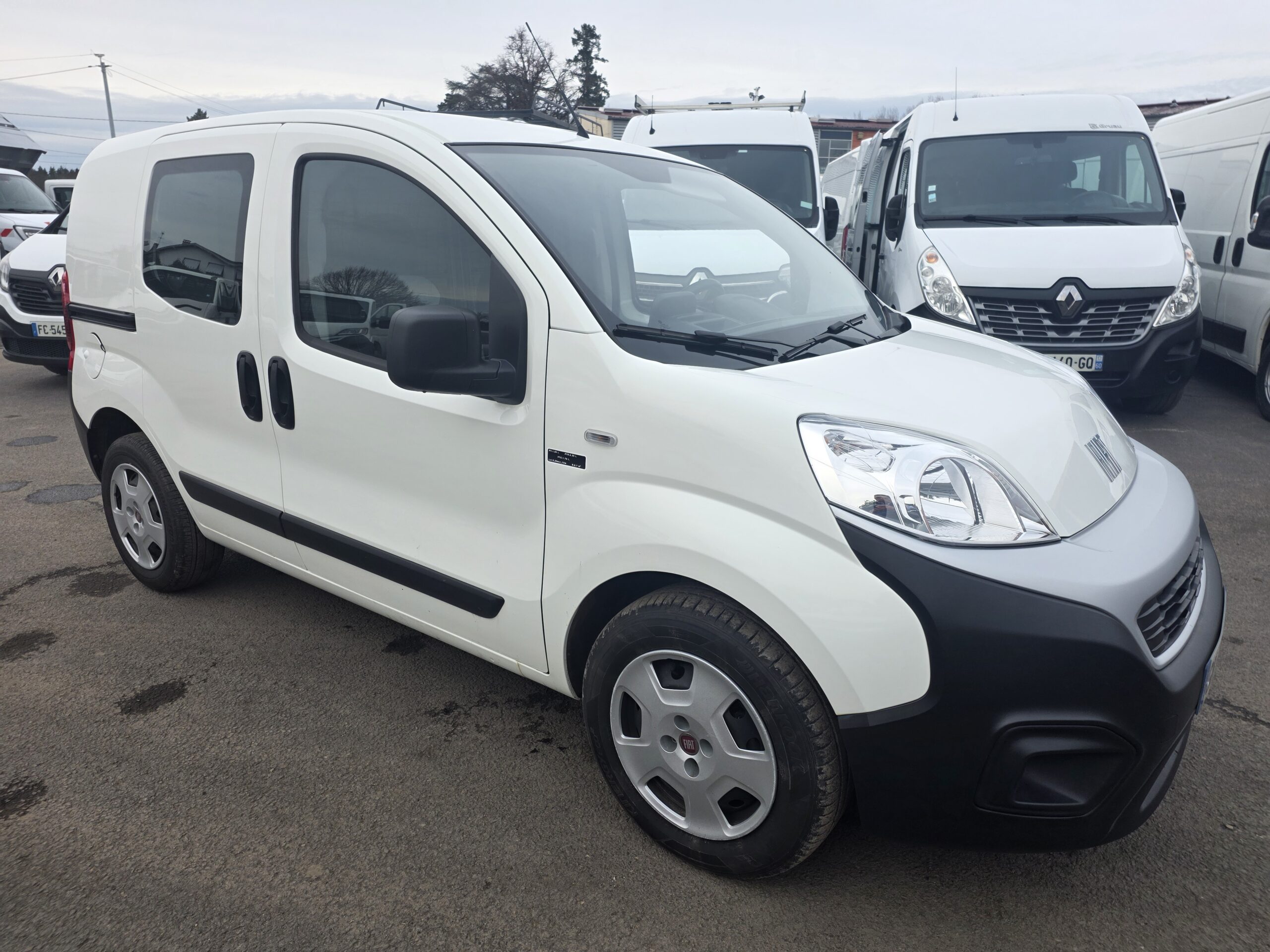 
								FIAT FIORINO 1.3 JTD 80CV GARANTIE CONSTRUCTEUR 11/2026 plein									