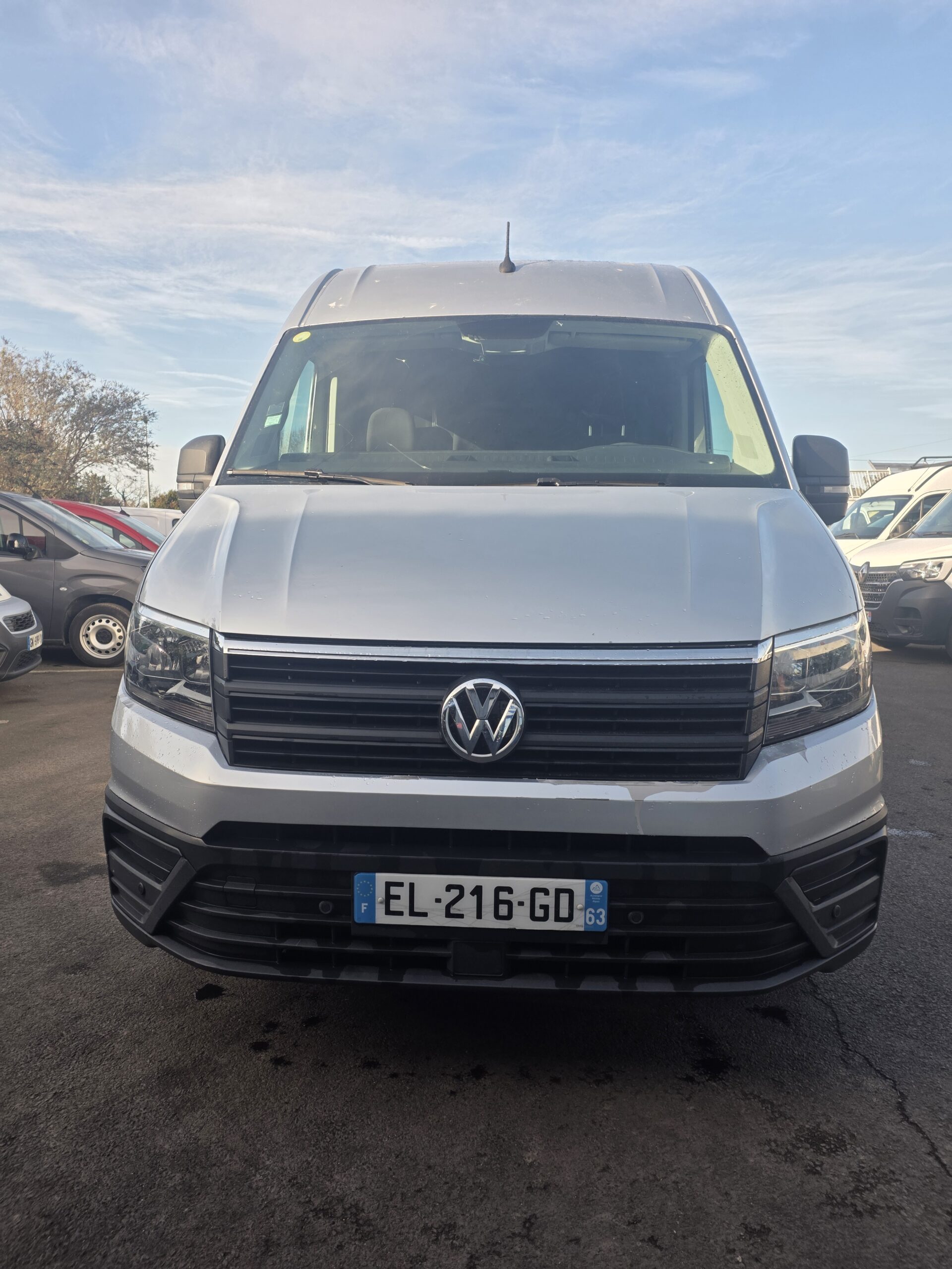 
								VOLKSWAGEN CRAFTER 2.0 140CV L3H3 BUSINESS LINE plein									
