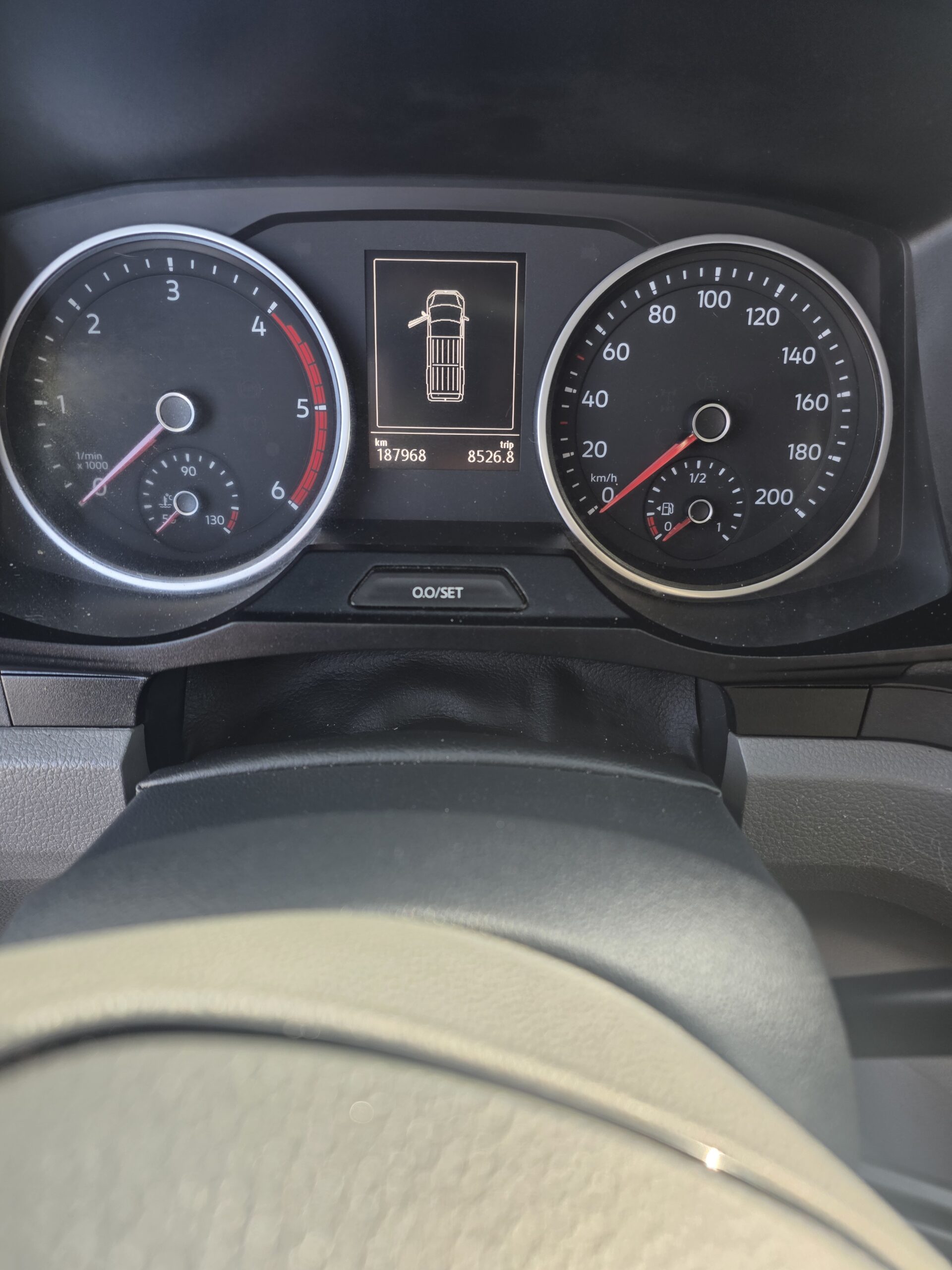 
								VOLKSWAGEN CRAFTER 2.0 140CV L3H3 BUSINESS LINE plein									