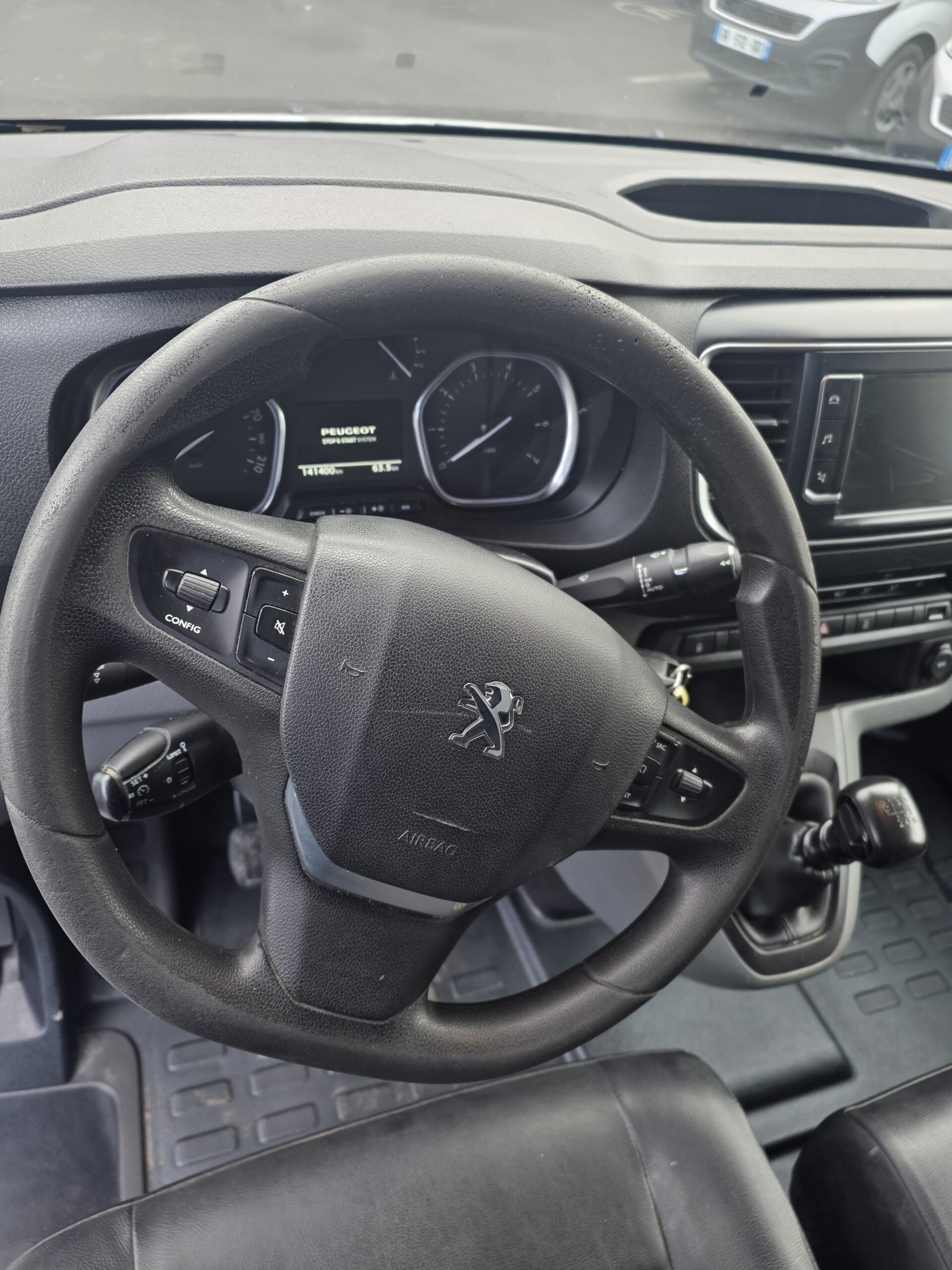 
								PEUGEOT EXPERT 1.6HDI 120CV BVM plein									