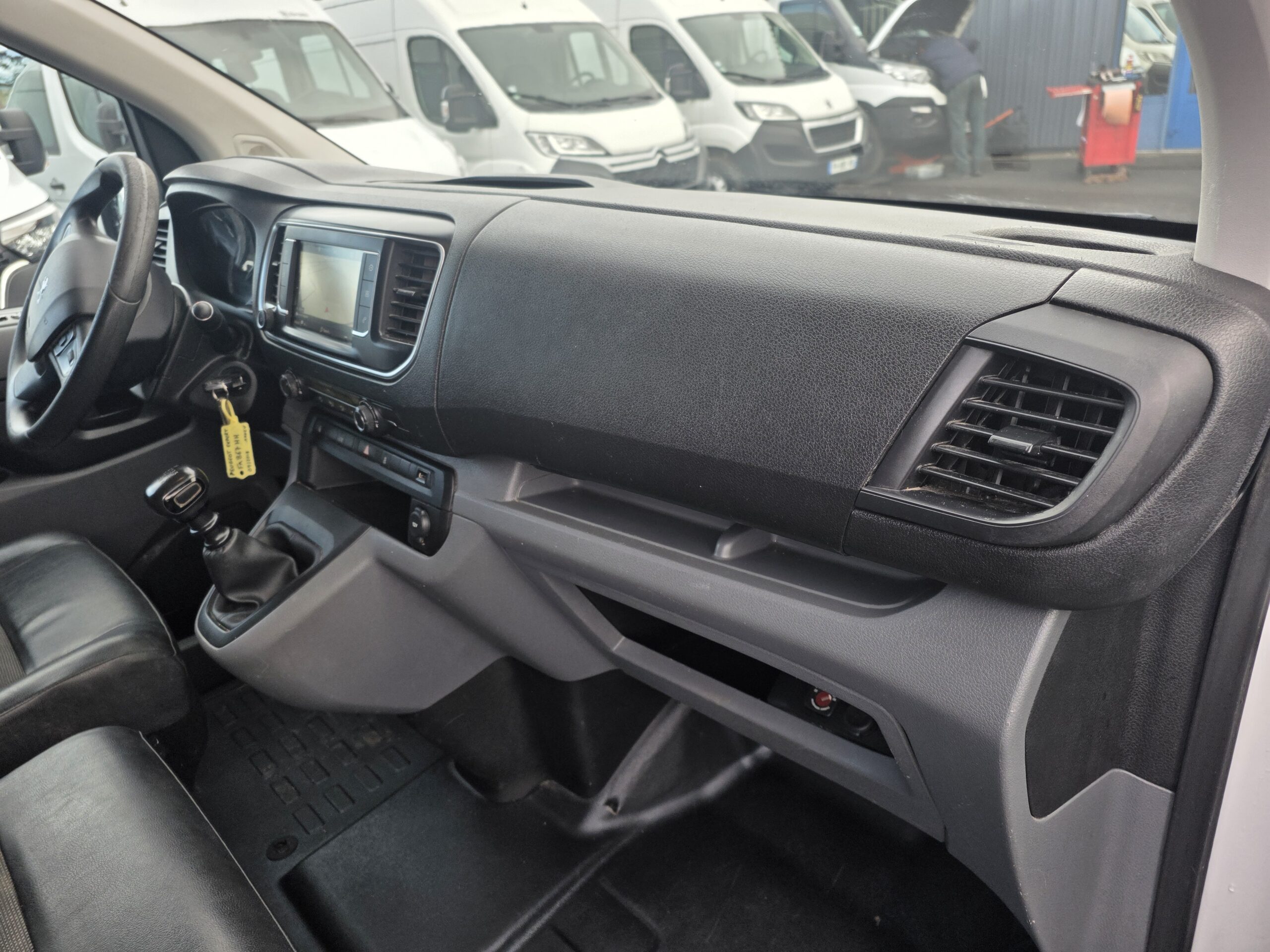 
								PEUGEOT EXPERT 1.6HDI 120CV BVM plein									