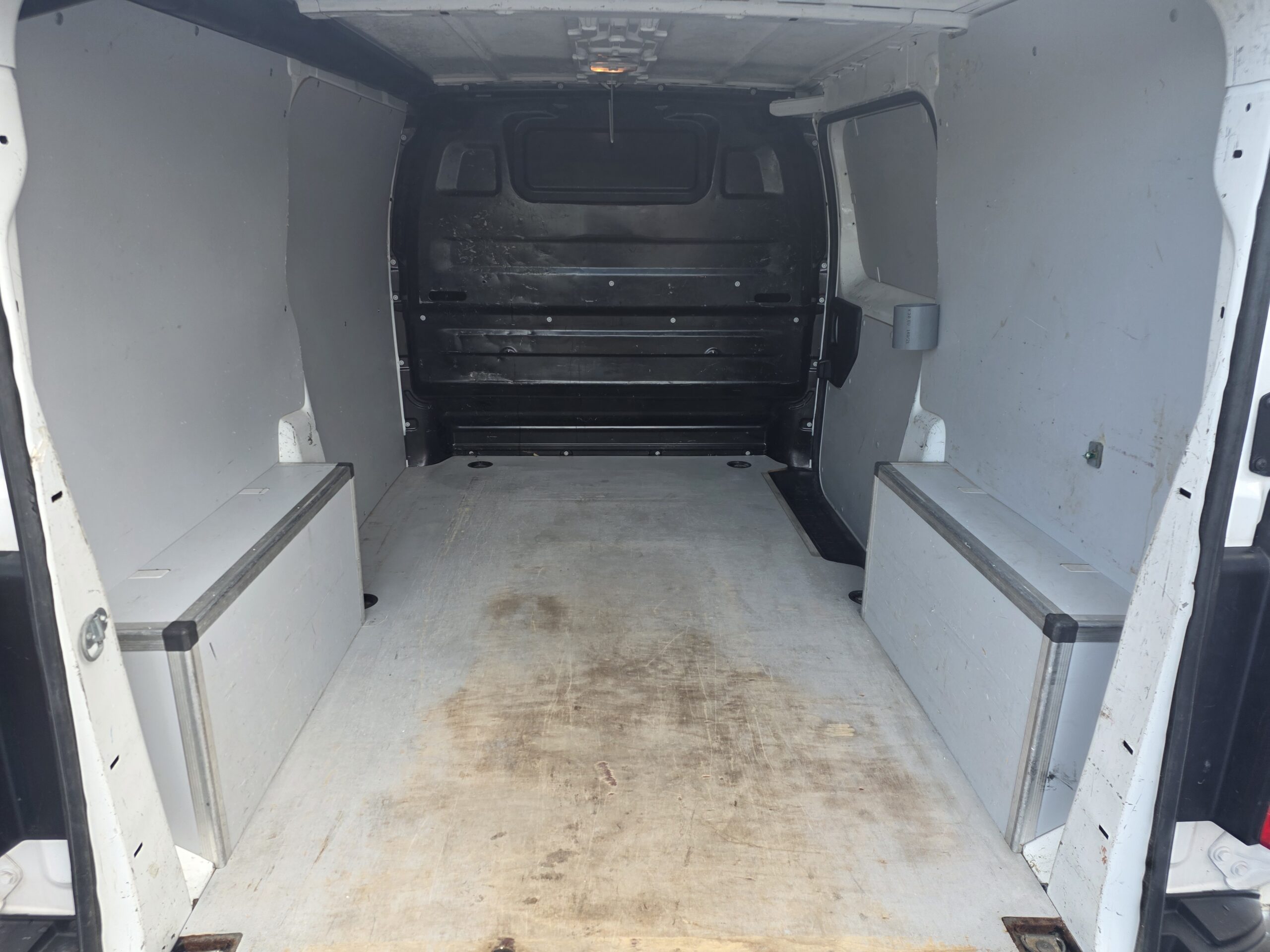 
								PEUGEOT EXPERT 1.6HDI 120CV BVM plein									