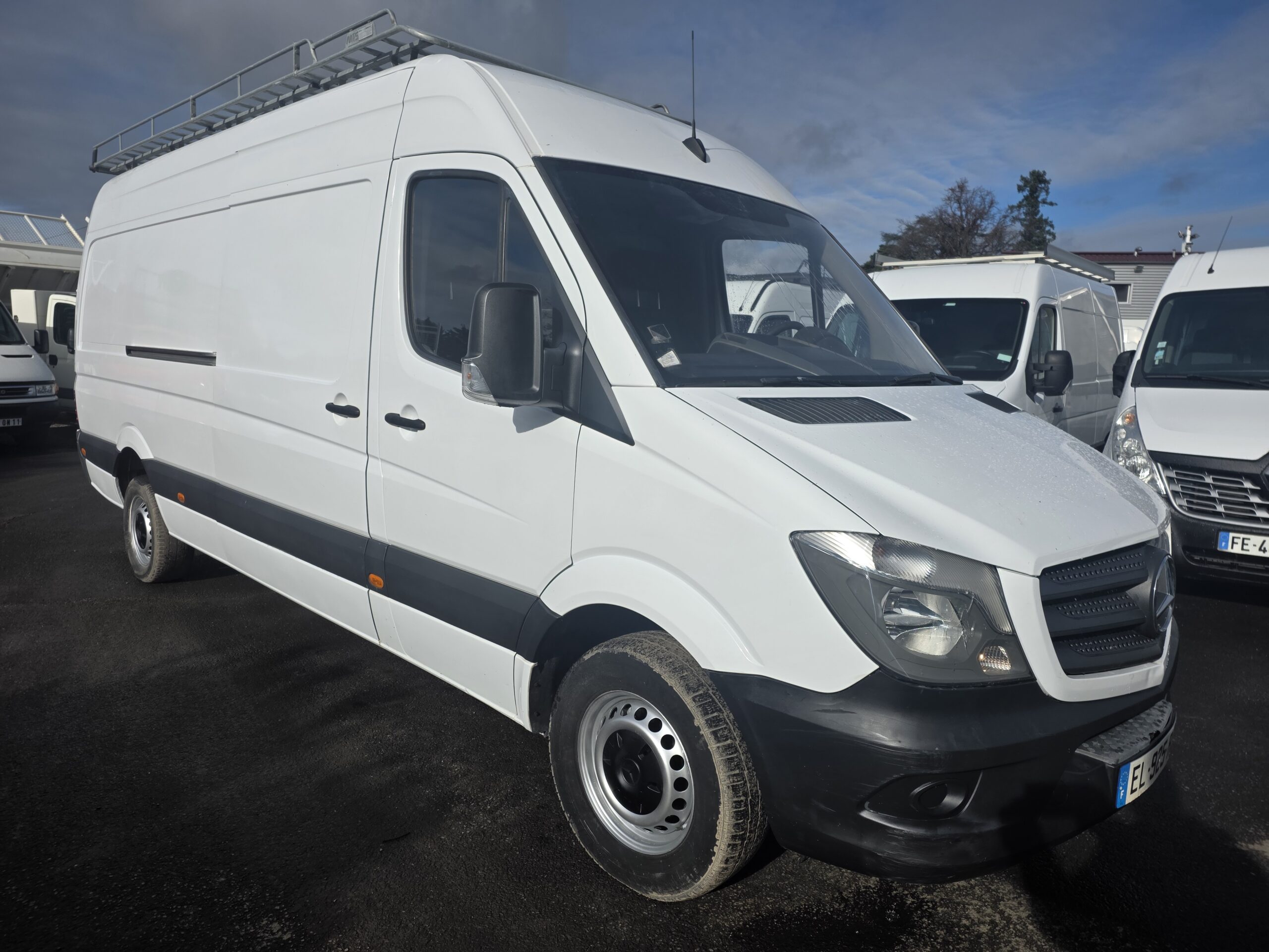 
								MERCEDES BENZ SPRINTER 316 LONG avec GALERIE + ÉCHELLE plein									