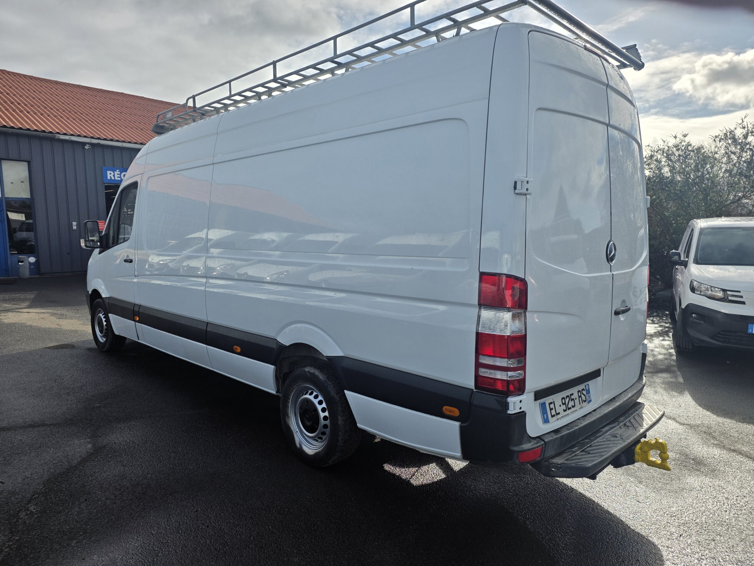 
								MERCEDES BENZ SPRINTER 316 LONG avec GALERIE + ÉCHELLE plein									